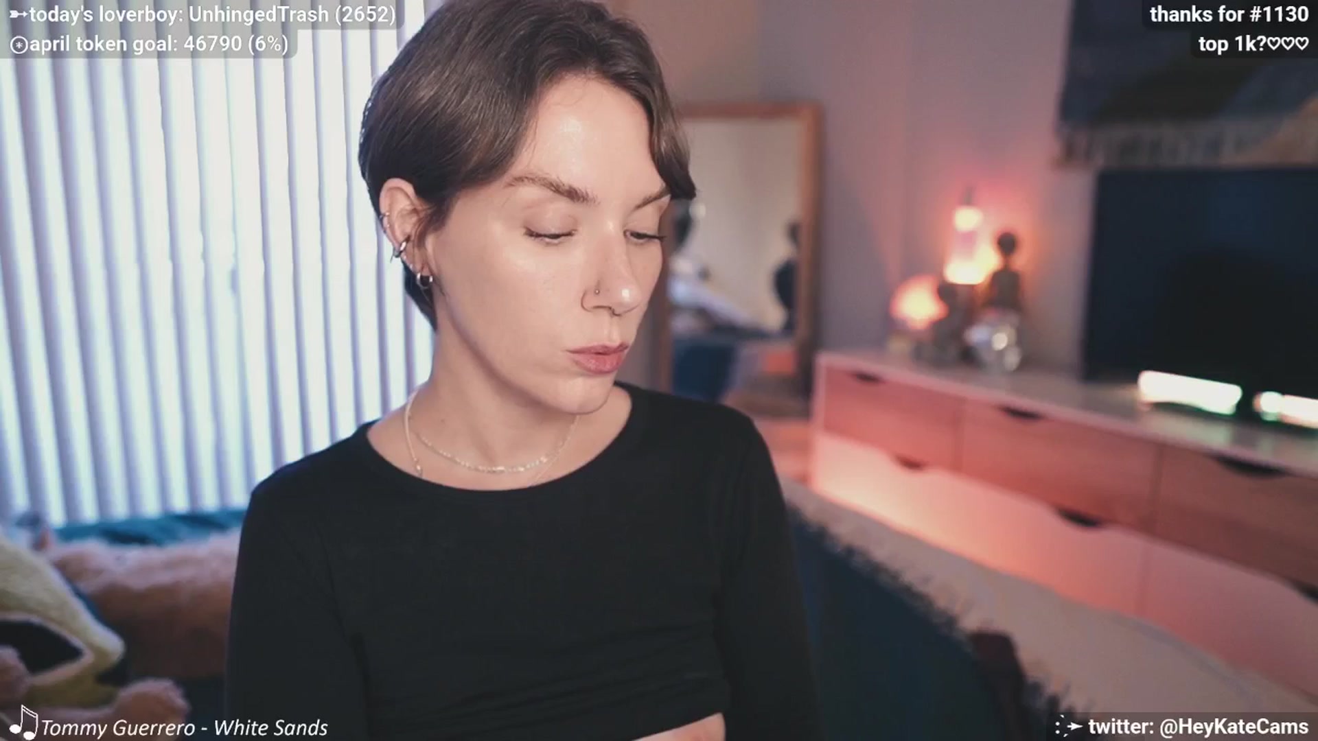 Gallery image thumbnail from HeyKate's myfreecams stream on, 04/04/2025, 02:08 image 9 of 20
