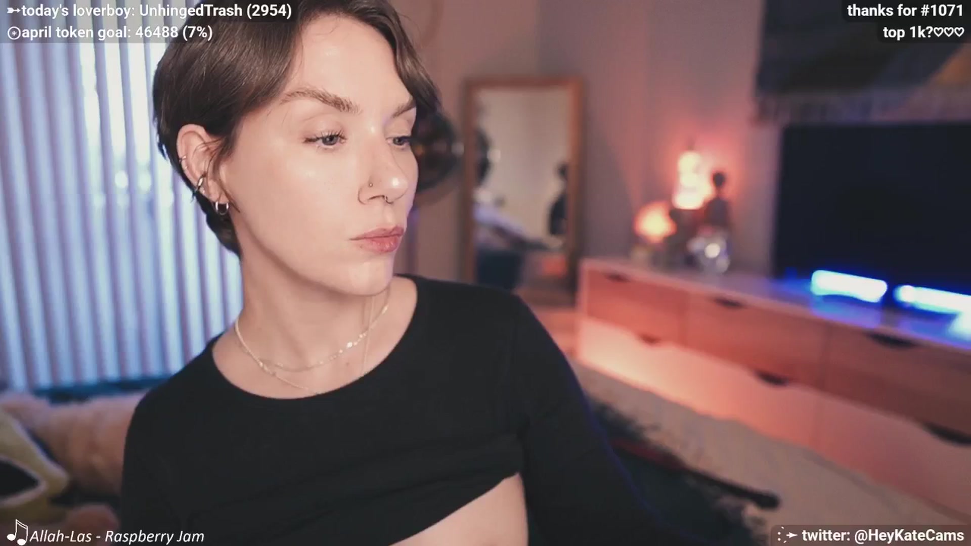 Gallery image thumbnail from HeyKate's myfreecams stream on, 04/04/2025, 02:08 image 19 of 20