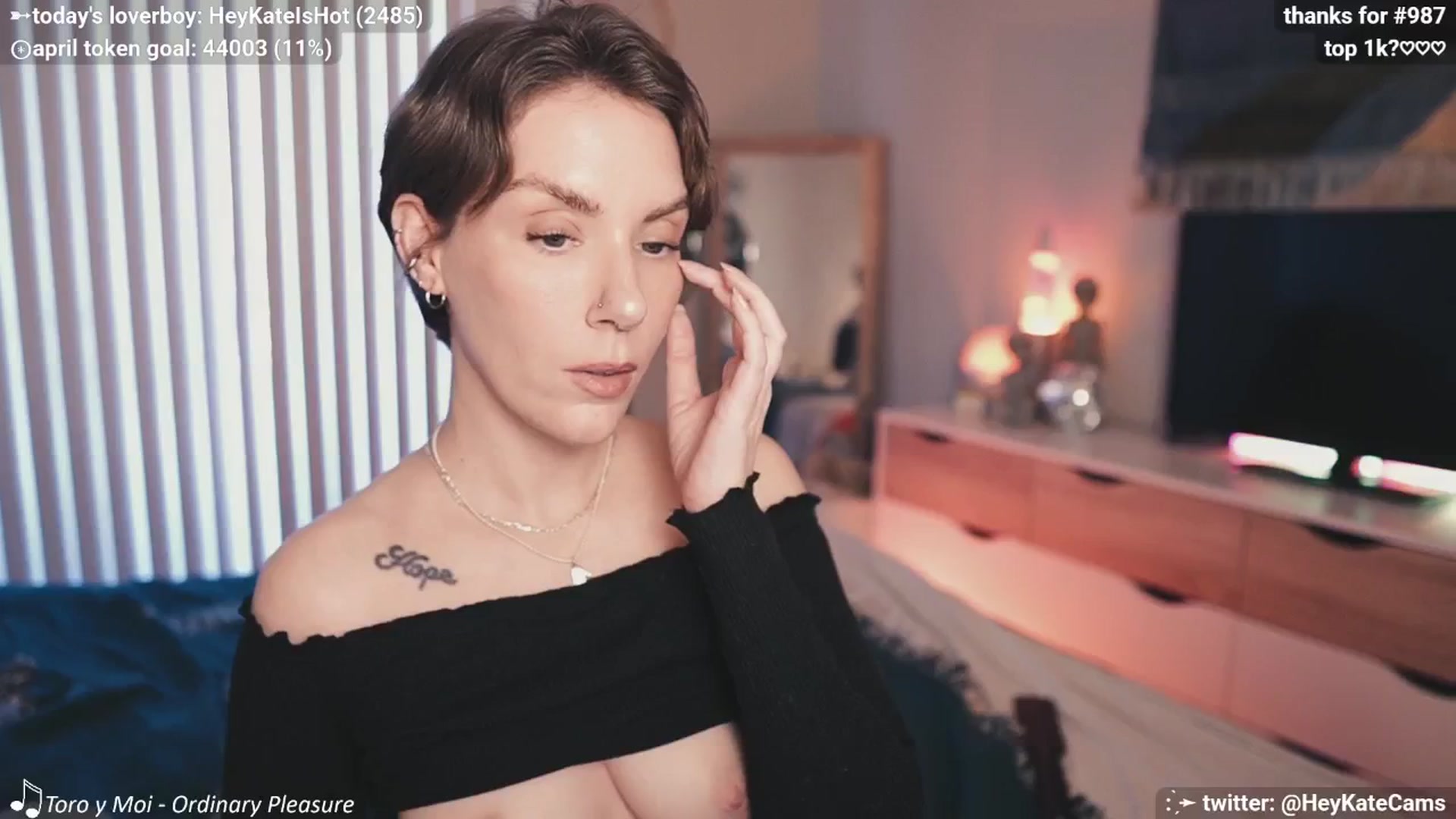 Gallery image thumbnail from HeyKate's myfreecams stream on, 04/05/2025, 02:46 image 7 of 20