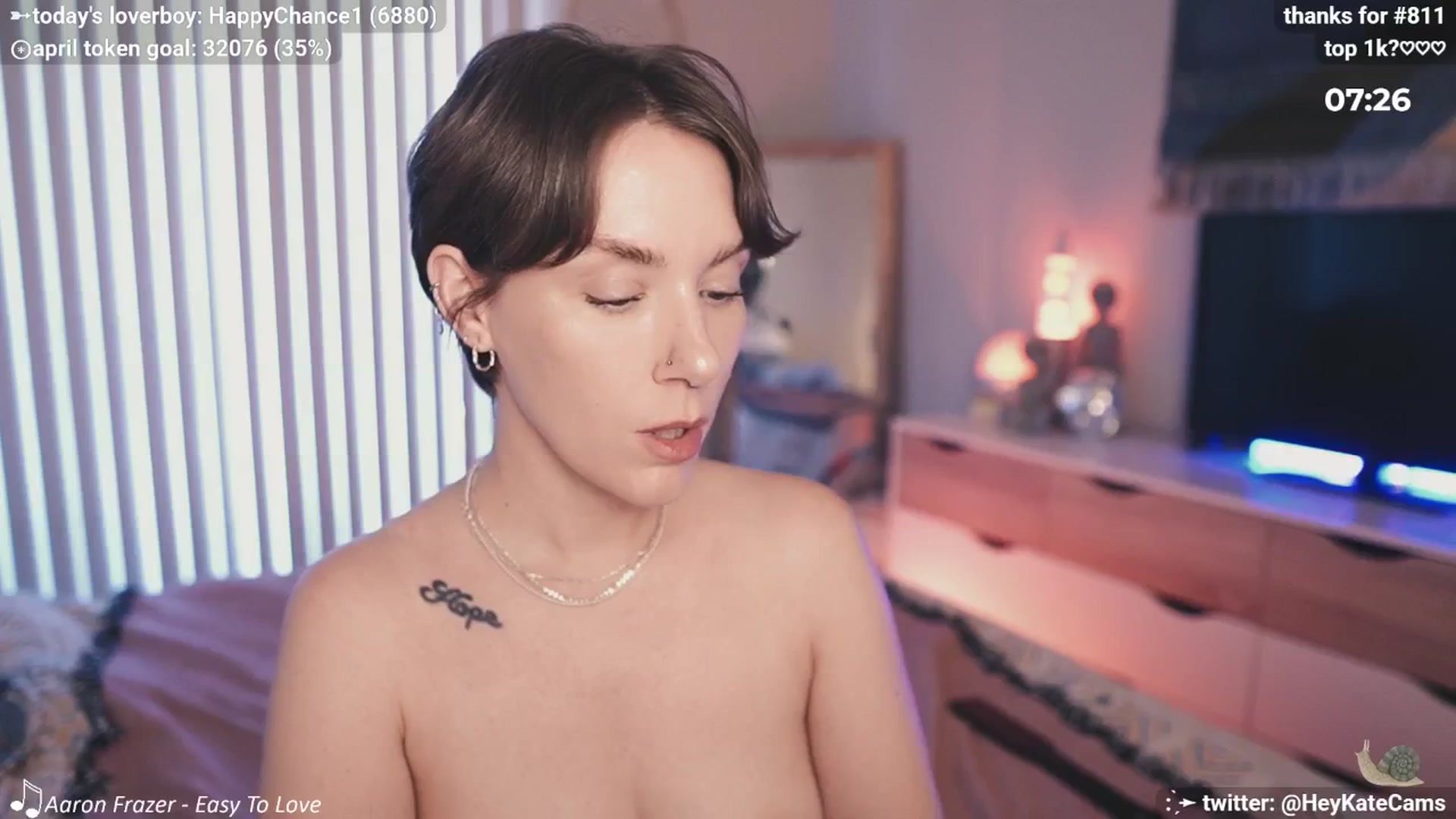 Gallery image thumbnail from HeyKate's myfreecams stream on, 04/10/2025, 24:51 image 18 of 20