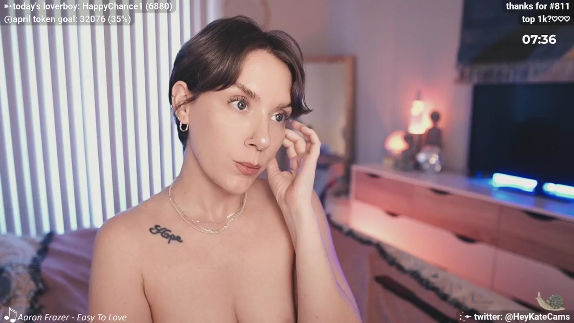 Gallery image thumbnail from HeyKate's myfreecams stream on, 04/10/2025, 24:53 image 20 of 20