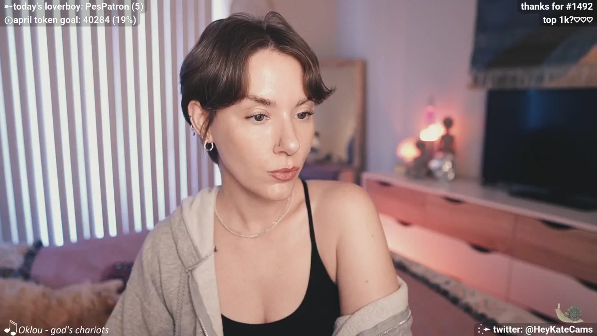 Gallery image thumbnail from HeyKate's myfreecams stream on, 04/10/2025, 24:53 image 3 of 20