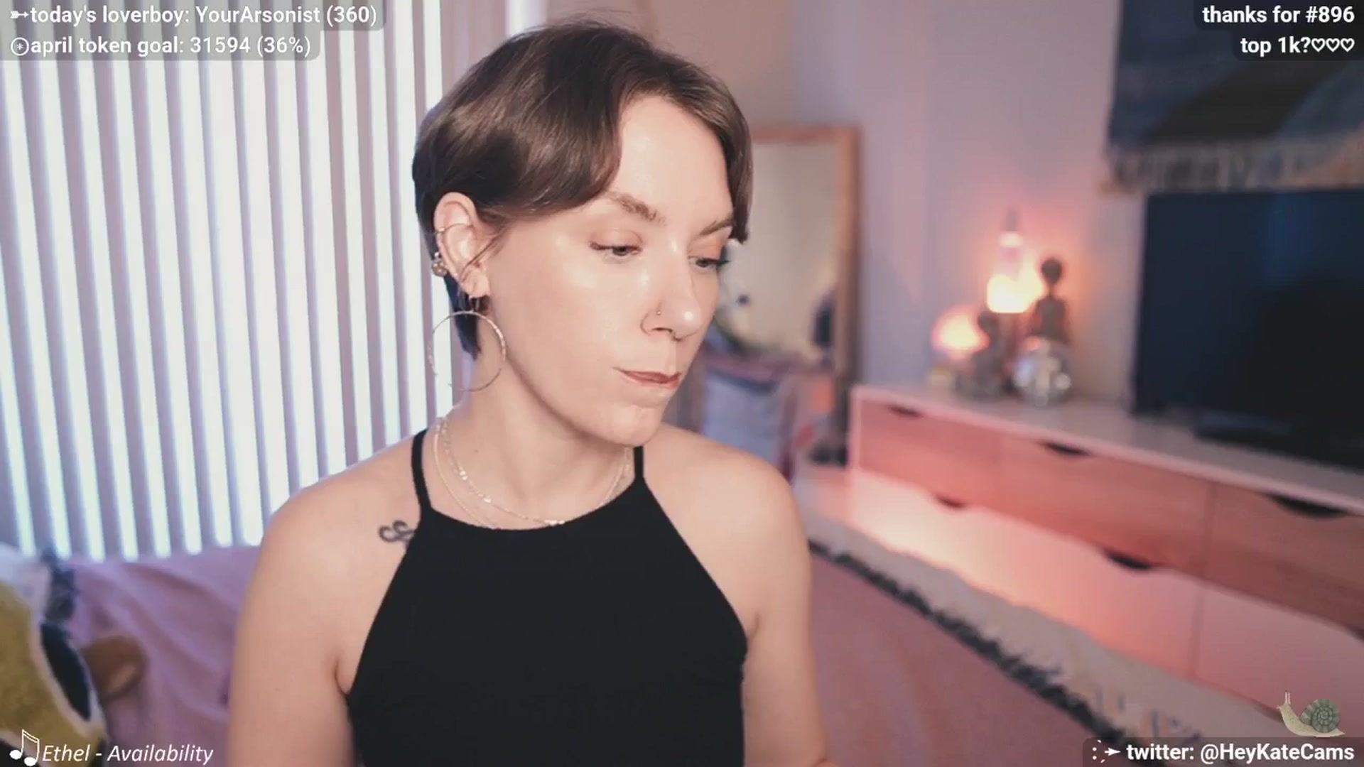 Gallery image thumbnail from HeyKate's myfreecams stream on, 04/11/2025, 01:46 image 6 of 20