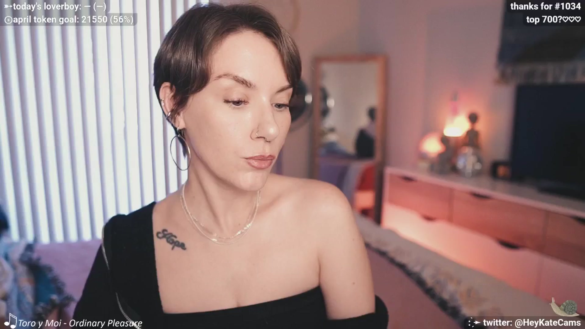 Gallery image thumbnail from HeyKate's myfreecams stream on, 04/18/2025, 24:34 image 1 of 20