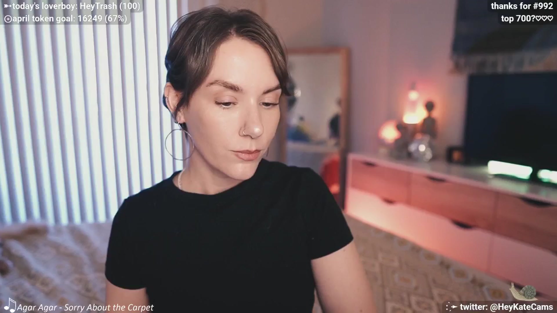 Gallery image thumbnail from HeyKate's myfreecams stream on, 04/20/2025, 03:41 image 2 of 20