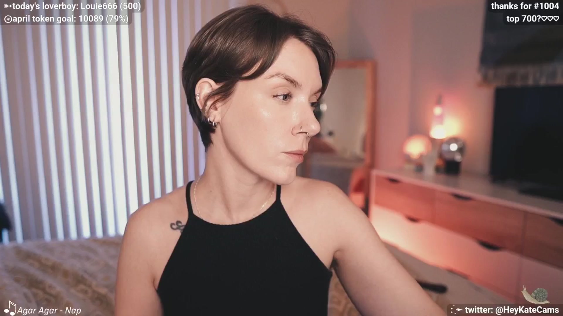 Gallery image thumbnail from HeyKate's myfreecams stream on, 04/24/2025, 03:02 image 7 of 20