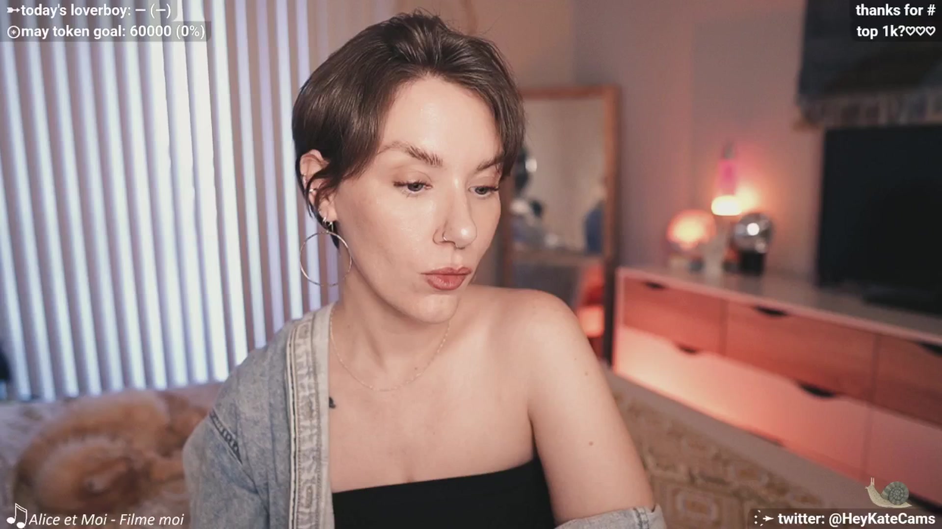 Gallery image thumbnail from HeyKate's myfreecams stream on, 05/02/2025, 02:00 image 14 of 20