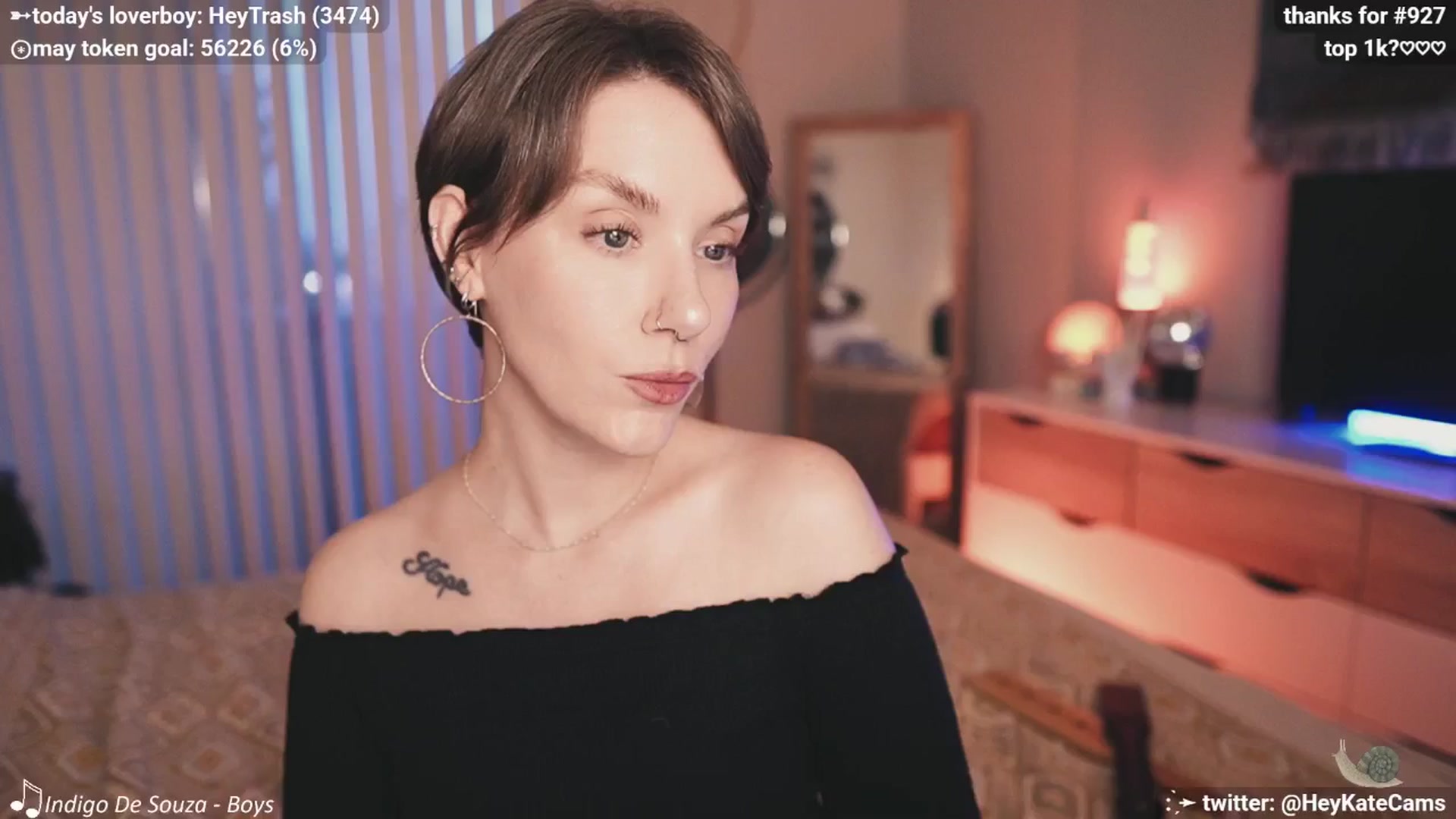 Gallery image thumbnail from HeyKate's myfreecams stream on, 05/03/2025, 03:02 image 18 of 20
