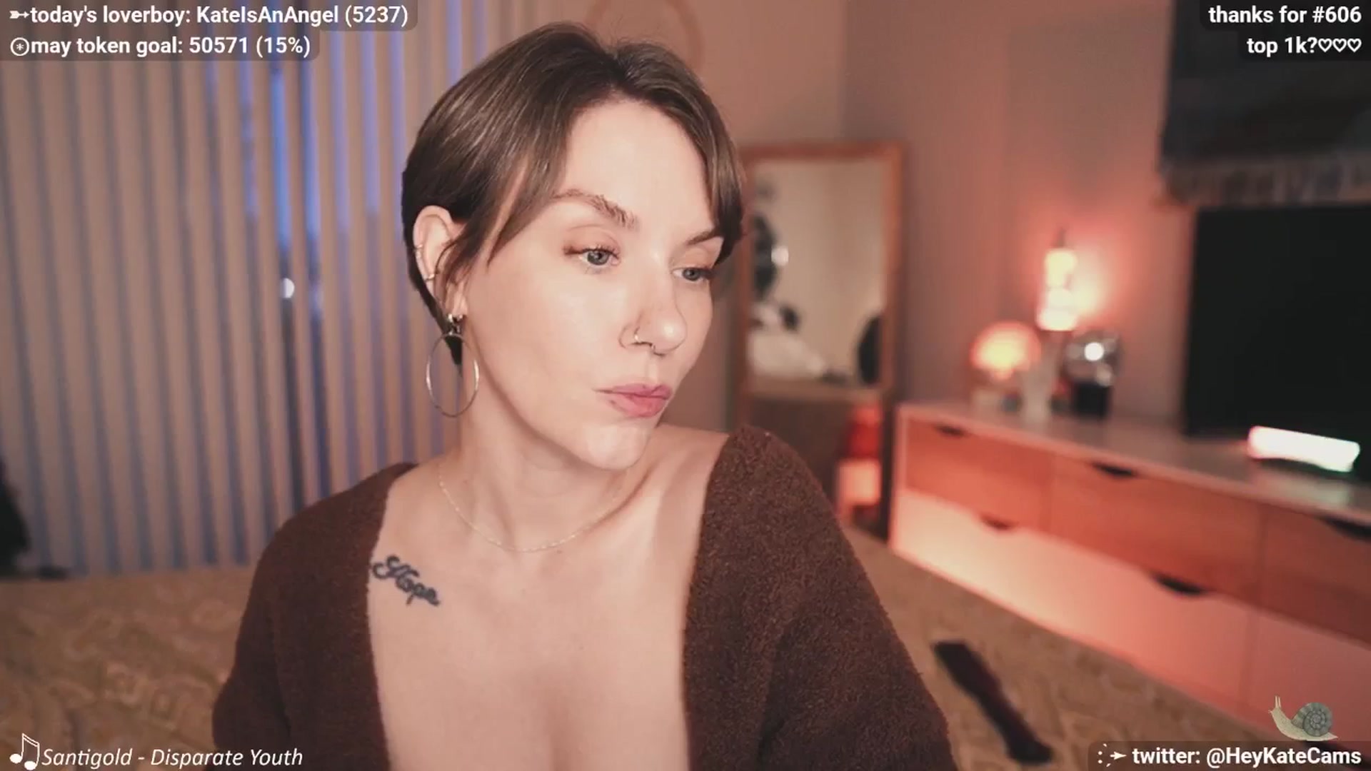 Gallery image thumbnail from HeyKate's myfreecams stream on, 05/04/2025, 03:26 image 7 of 20