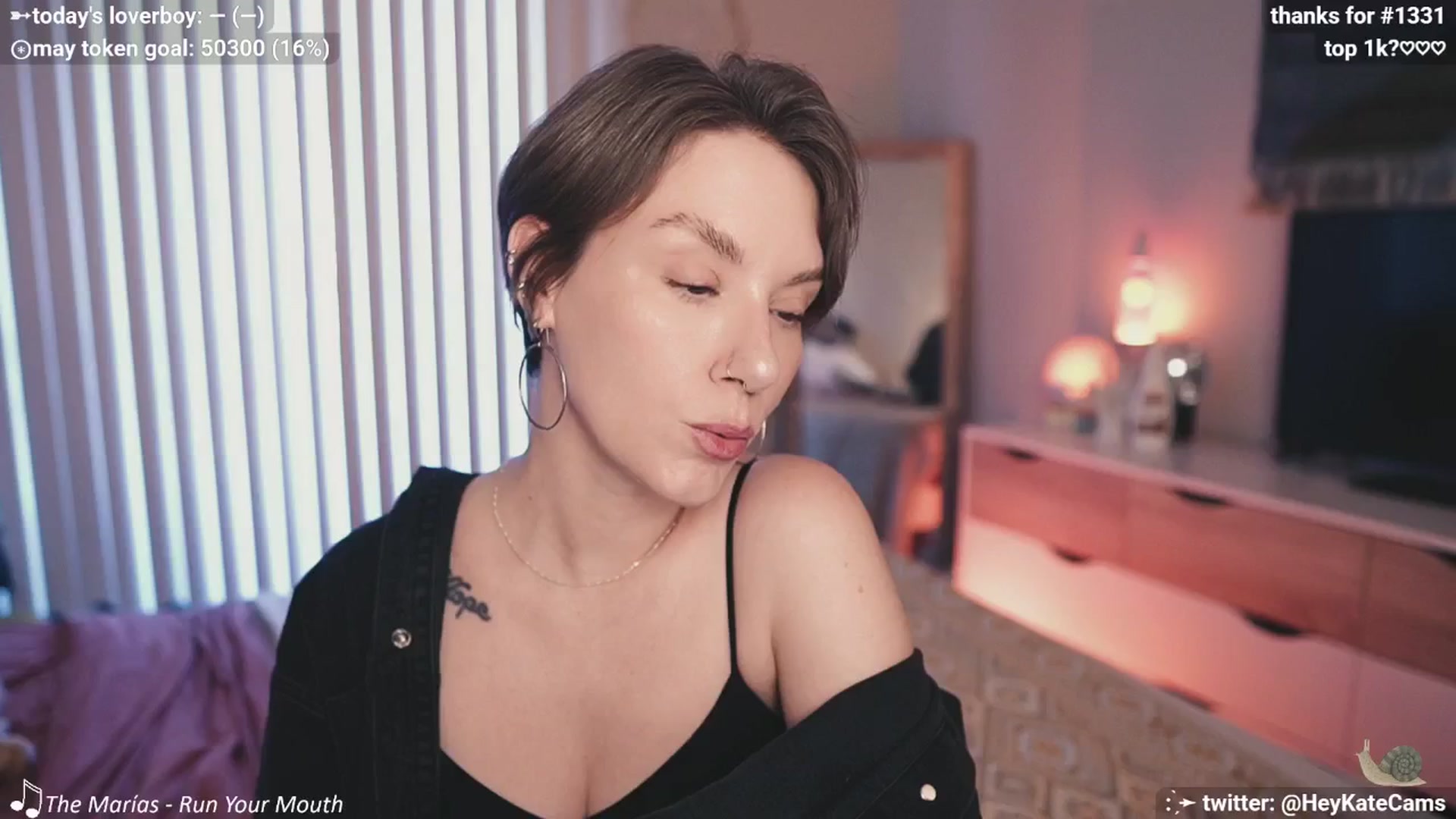 Gallery image thumbnail from HeyKate's myfreecams stream on, 05/08/2025, 01:34 image 16 of 20