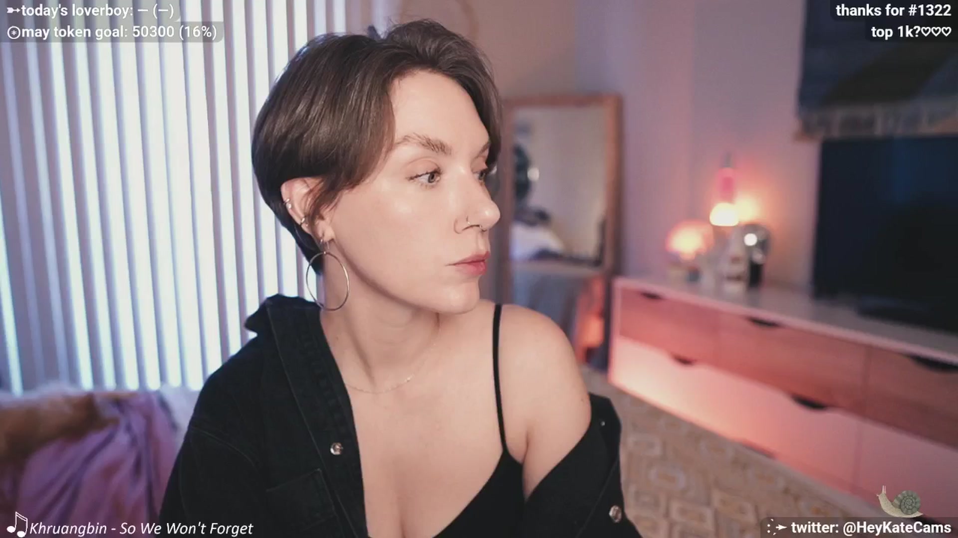 Gallery image thumbnail from HeyKate's myfreecams stream on, 05/08/2025, 01:34 image 1 of 20