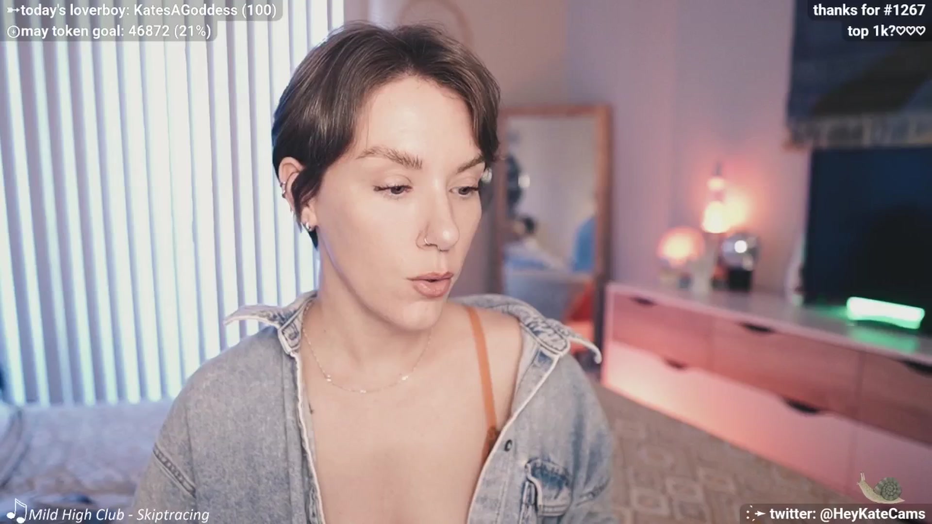 Gallery image thumbnail from HeyKate's myfreecams stream on, 05/10/2025, 03:09 image 1 of 20