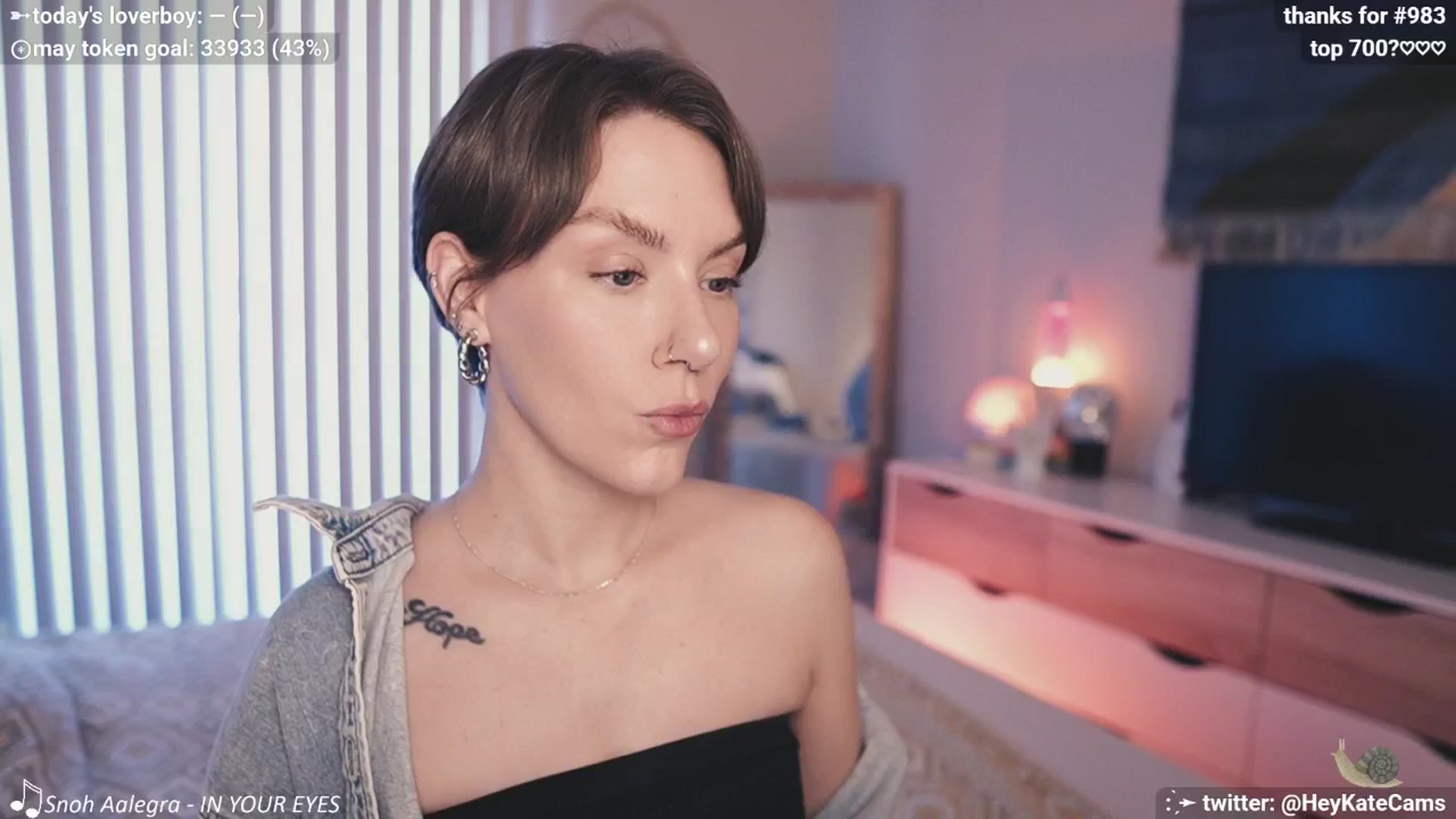 Gallery image thumbnail from HeyKate's myfreecams stream on, 05/15/2025, 24:00 image 6 of 20