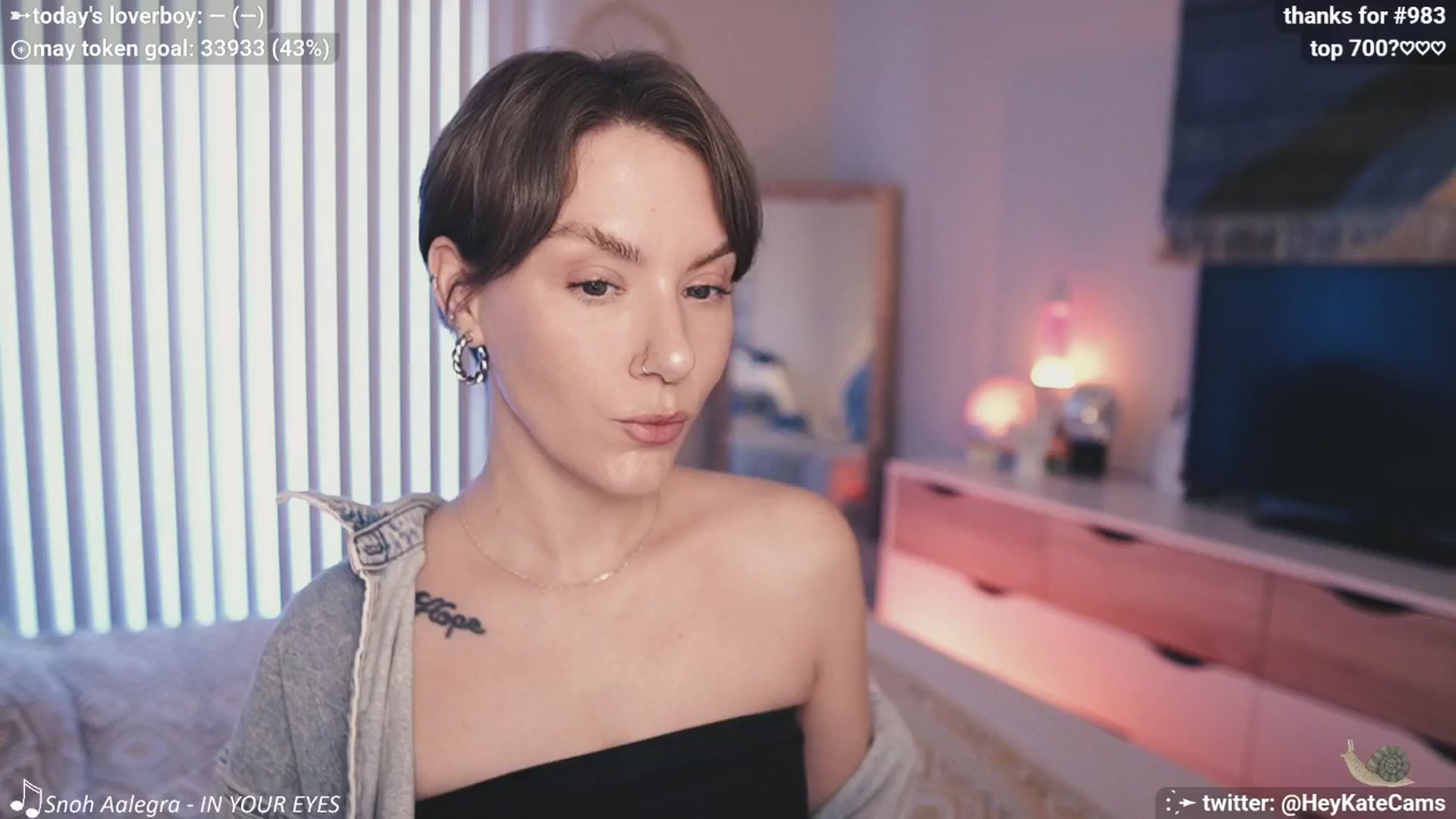 Gallery image thumbnail from HeyKate's myfreecams stream on, 05/15/2025, 24:00 image 5 of 20