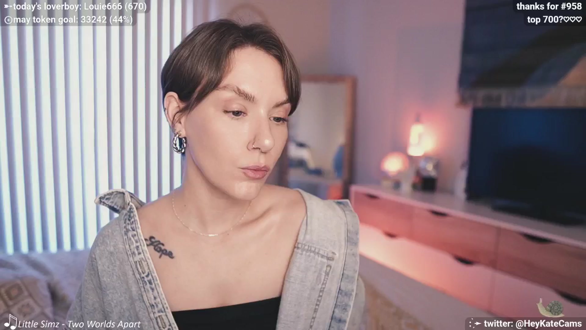 Gallery image thumbnail from HeyKate's myfreecams stream on, 05/15/2025, 24:51 image 19 of 20