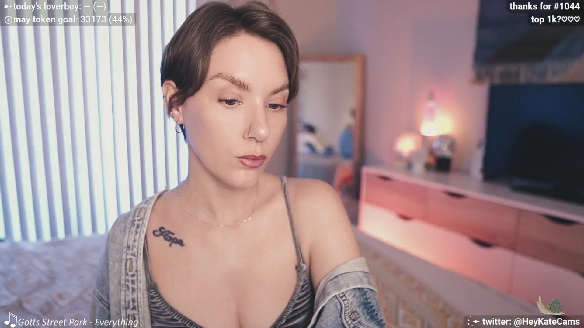 Gallery image thumbnail from HeyKate's myfreecams stream on, 05/16/2025, 03:05 image 2 of 20