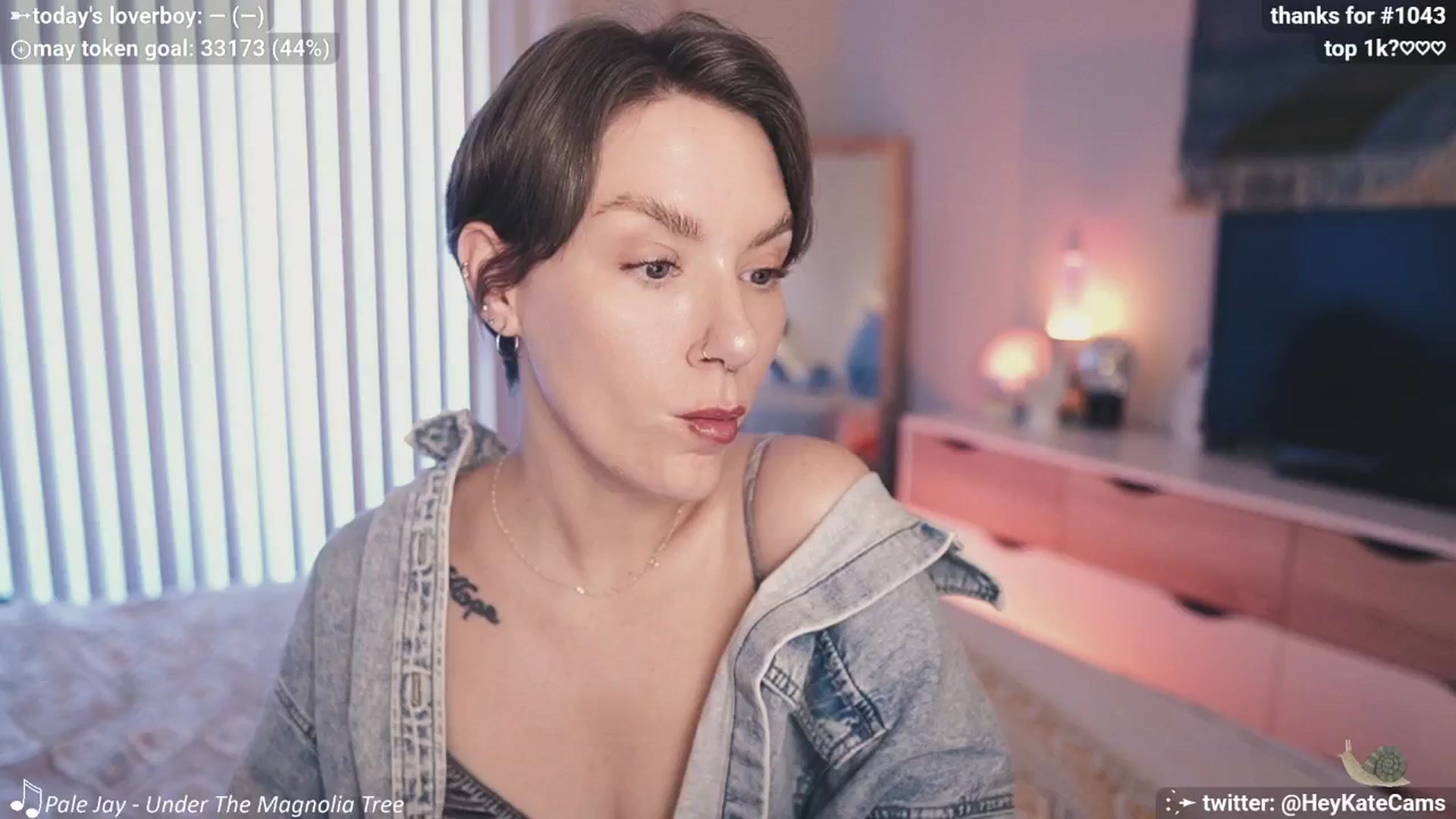 Gallery image thumbnail from HeyKate's myfreecams stream on, 05/16/2025, 03:05 image 1 of 20