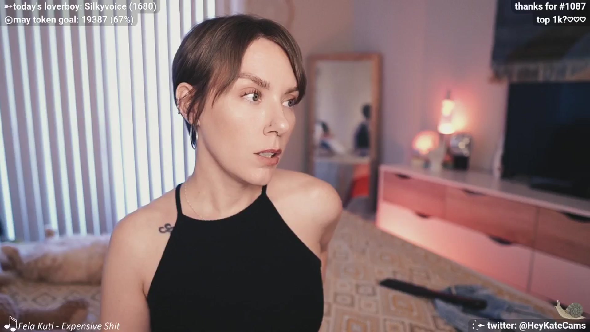 Gallery image thumbnail from HeyKate's myfreecams stream on, 05/25/2025, 03:38 image 3 of 20