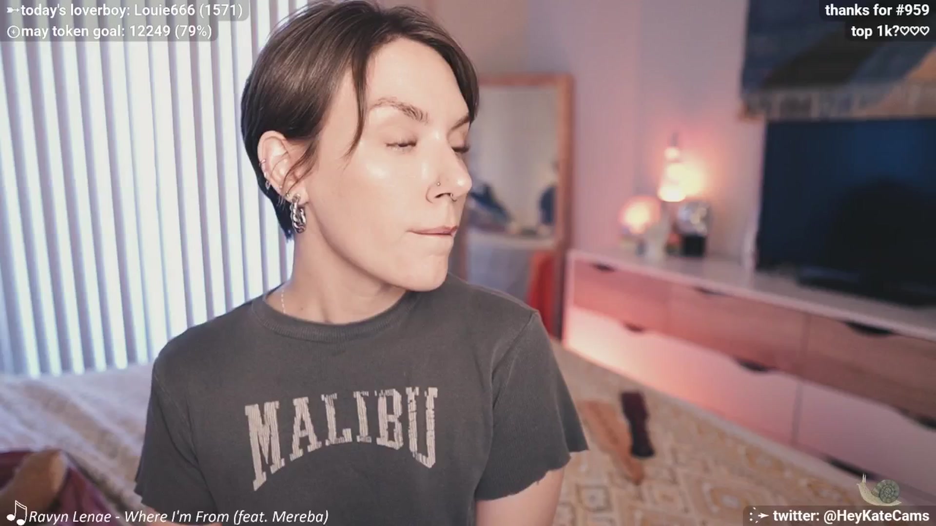 Gallery image thumbnail from HeyKate's myfreecams stream on, 05/26/2025, 02:28 image 3 of 20
