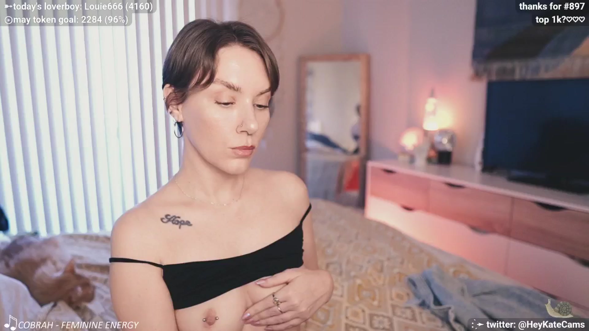 Gallery image thumbnail from HeyKate's myfreecams stream on, 05/30/2025, 02:44 image 9 of 20