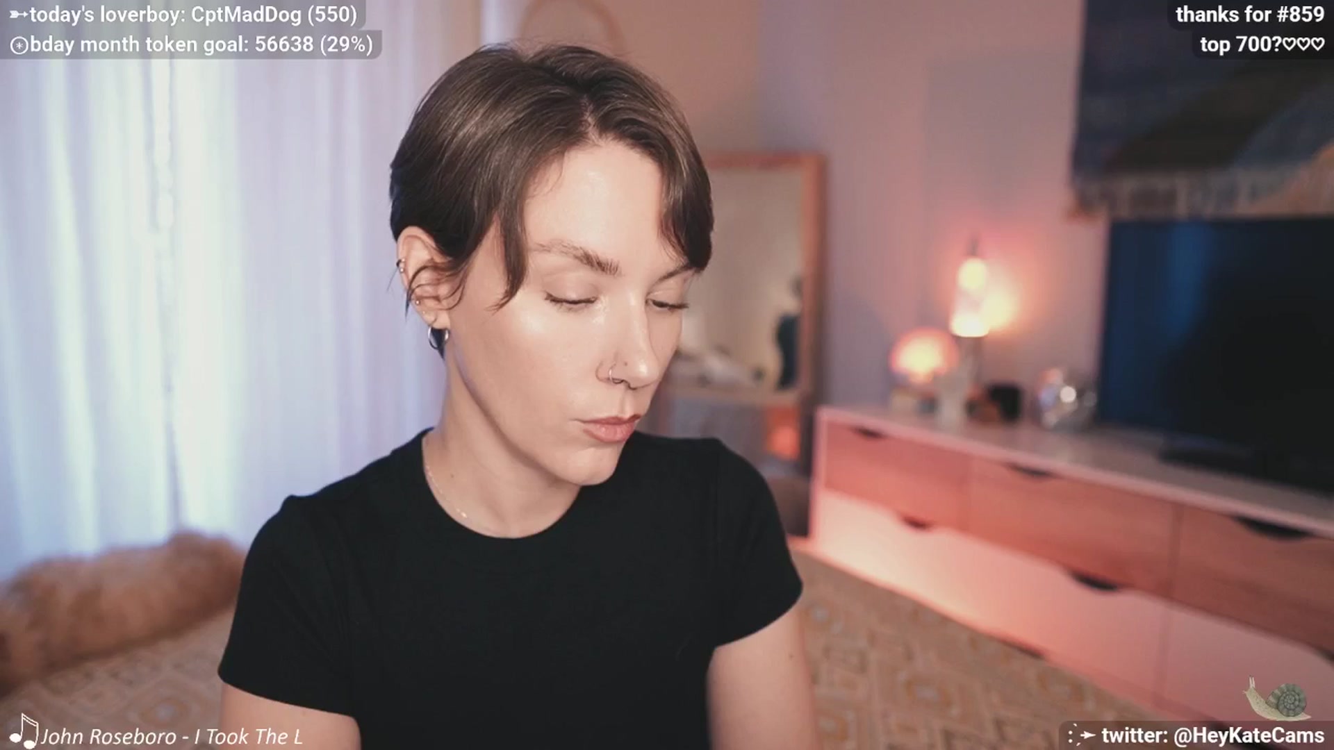 Gallery image thumbnail from HeyKate's myfreecams stream on, 06/13/2025, 01:26 image 17 of 20