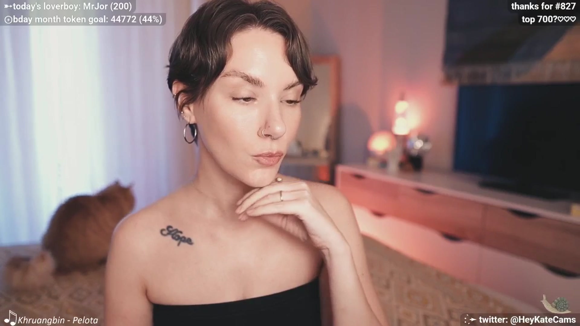 Gallery image thumbnail from HeyKate's myfreecams stream on, 06/19/2025, 02:14 image 19 of 20