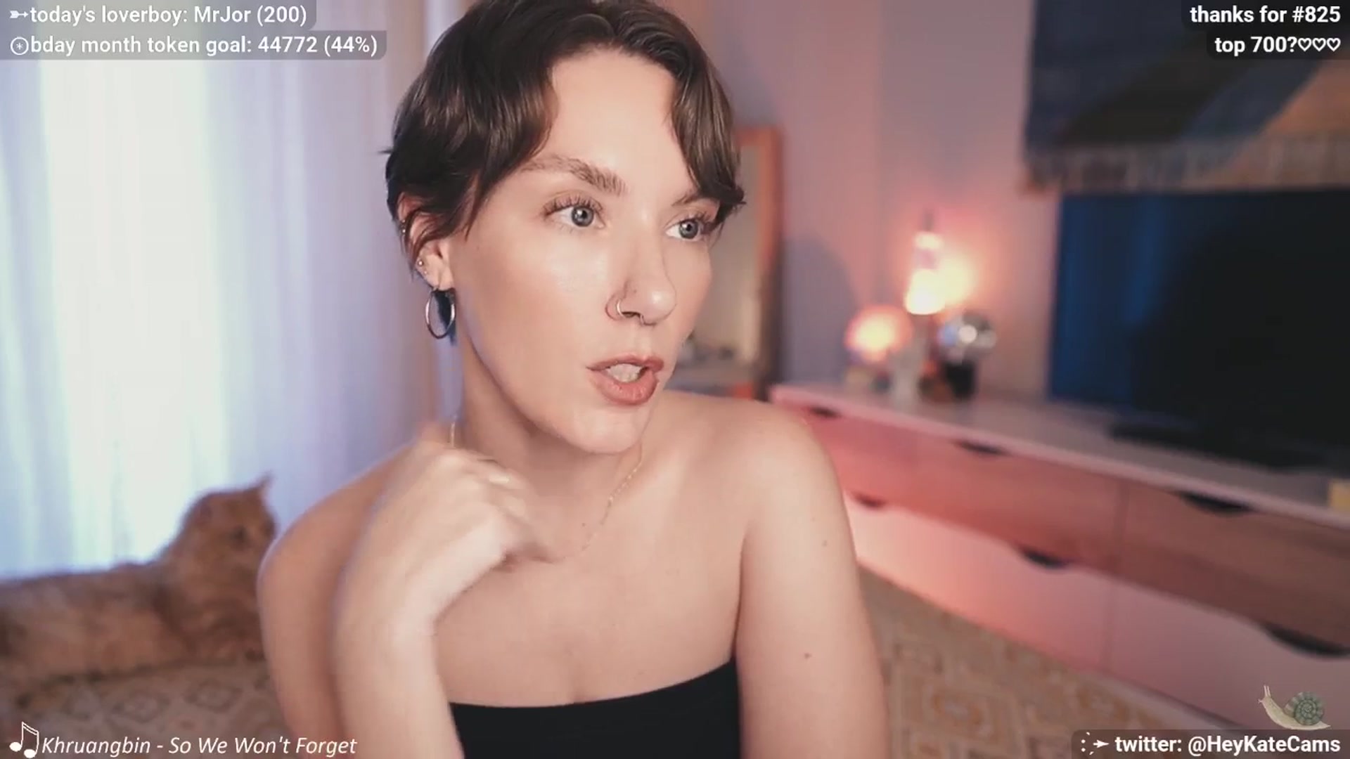 Gallery image thumbnail from HeyKate's myfreecams stream on, 06/19/2025, 02:14 image 3 of 20