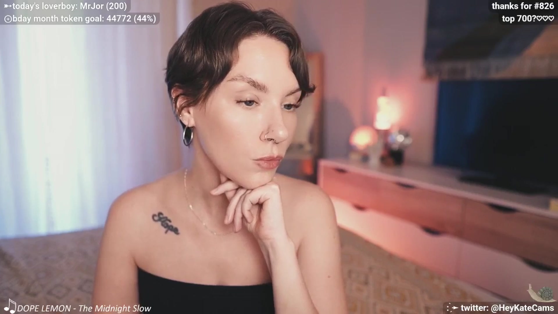 Gallery image thumbnail from HeyKate's myfreecams stream on, 06/19/2025, 02:14 image 15 of 20