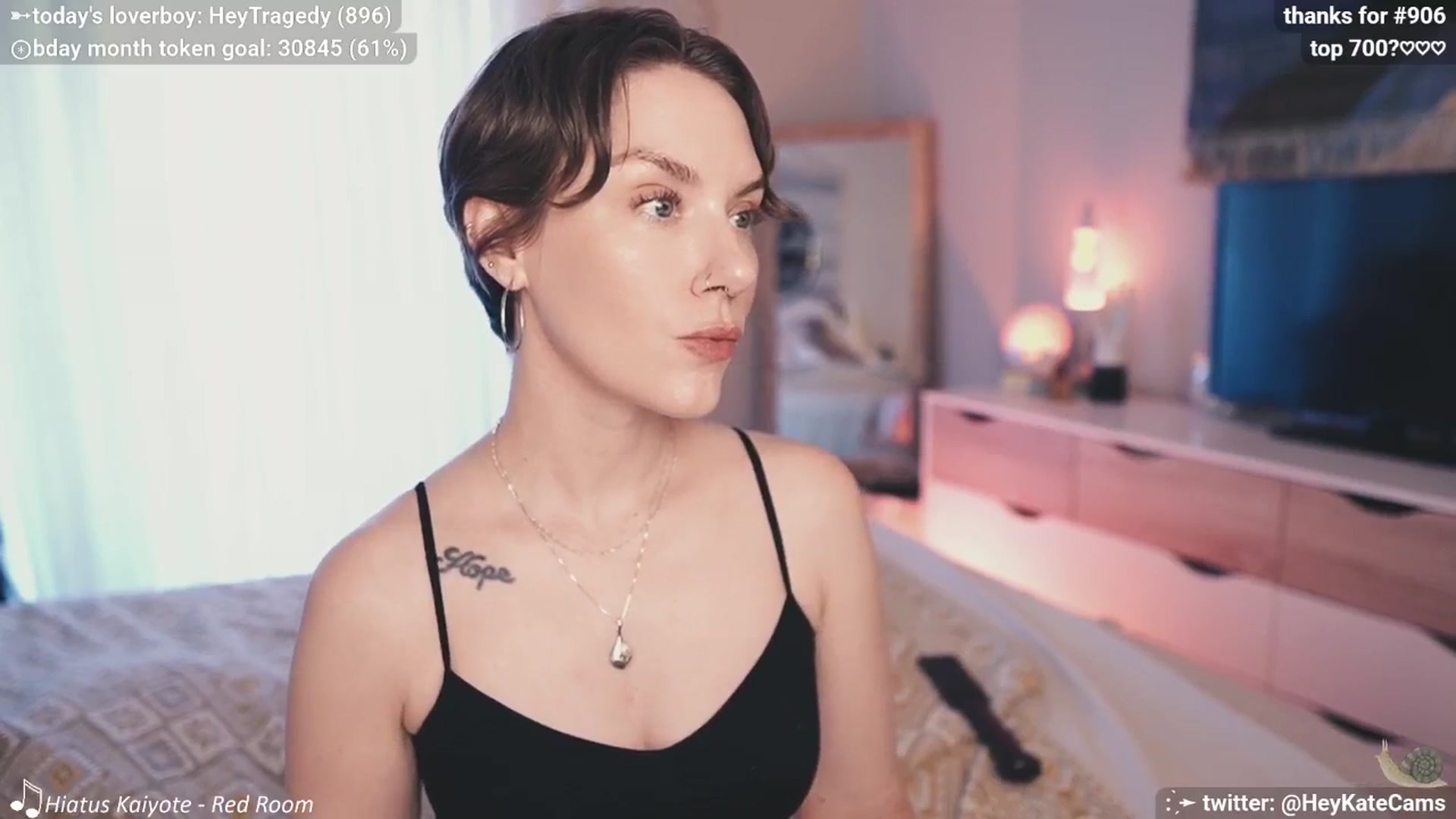 Gallery image thumbnail from HeyKate's myfreecams stream on, 06/28/2025, 03:10 image 7 of 20