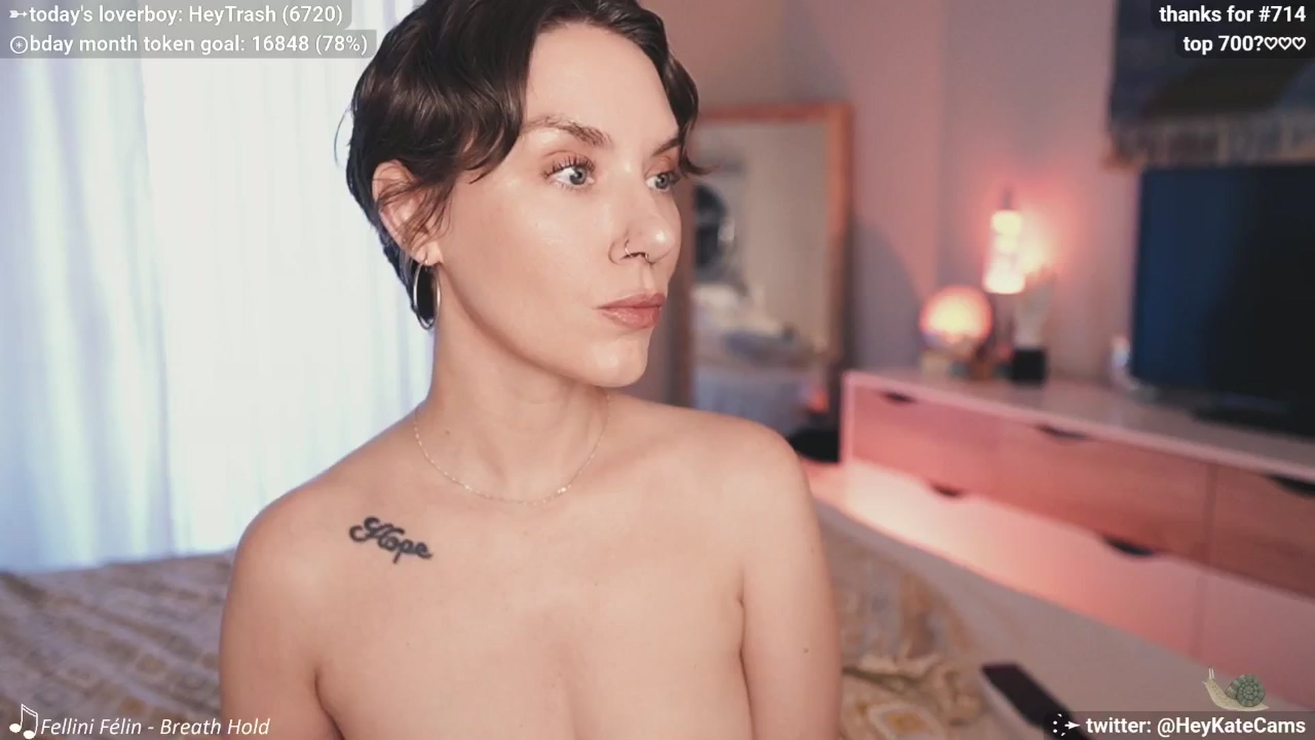 Gallery image thumbnail from HeyKate's myfreecams stream on, 06/29/2025, 03:03 image 16 of 20