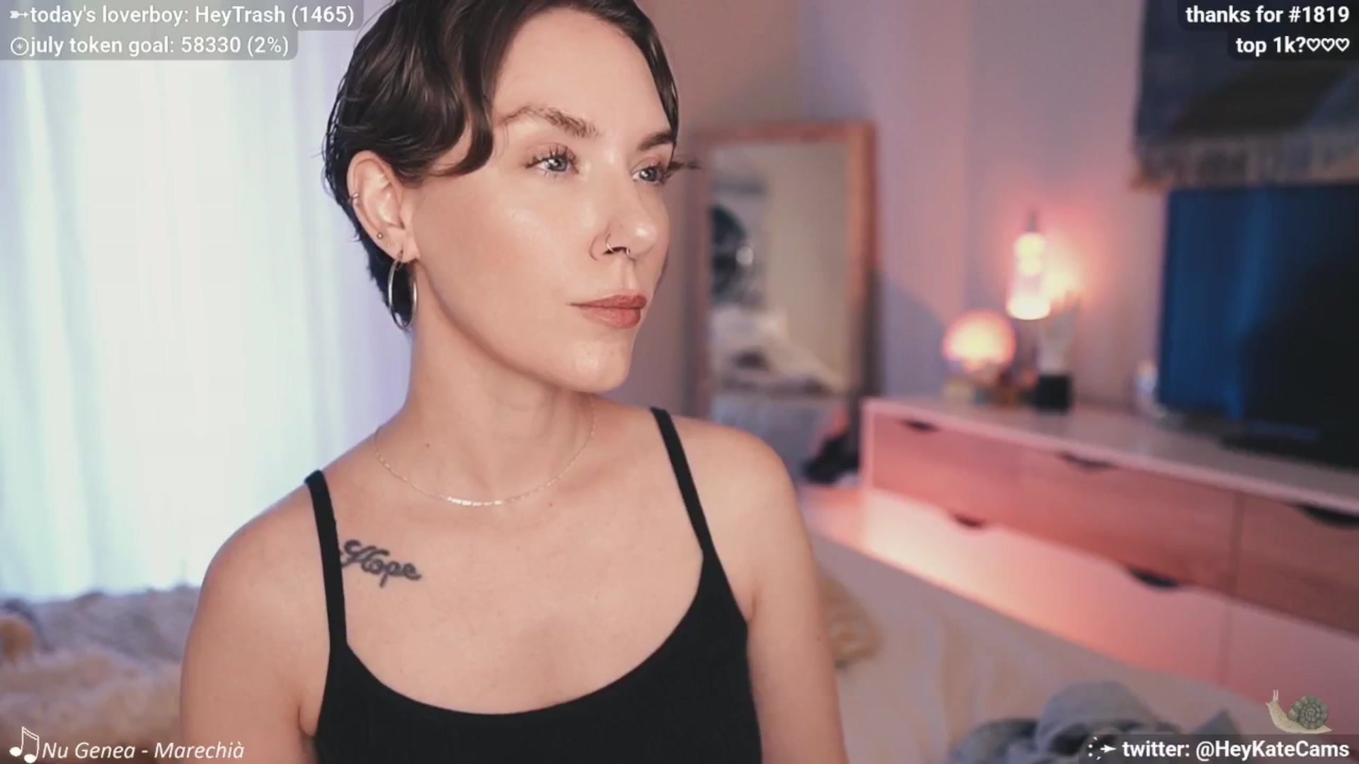 Gallery image thumbnail from HeyKate's myfreecams stream on, 07/04/2025, 01:17 image 10 of 20