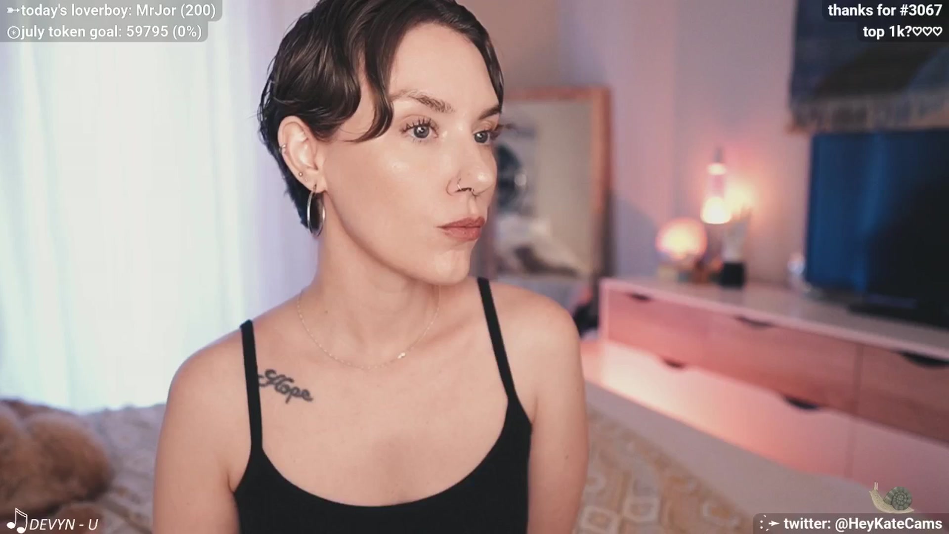 Gallery image thumbnail from HeyKate's myfreecams stream on, 07/04/2025, 01:17 image 5 of 20