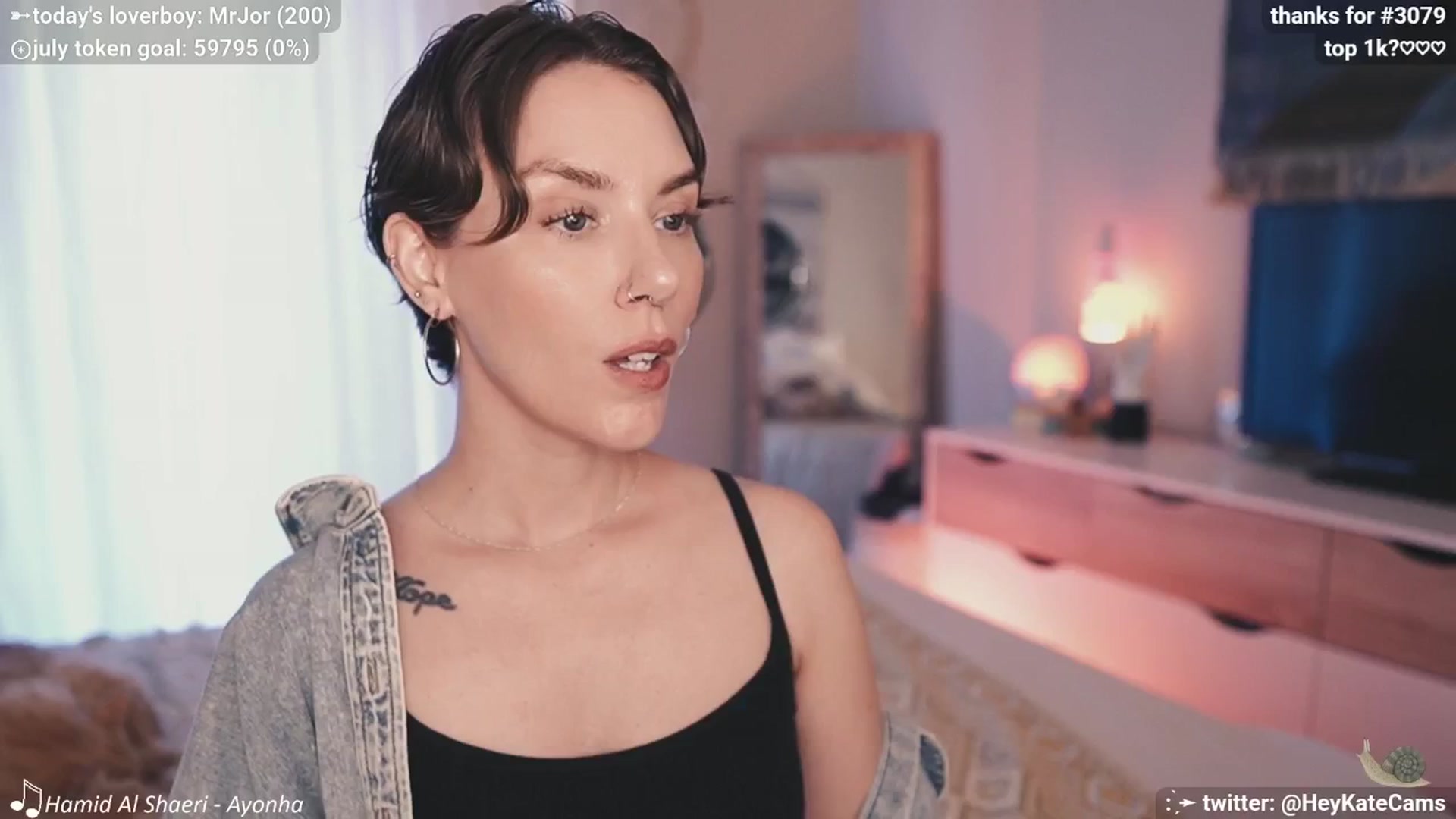 Gallery image thumbnail from HeyKate's myfreecams stream on, 07/04/2025, 01:17 image 6 of 20