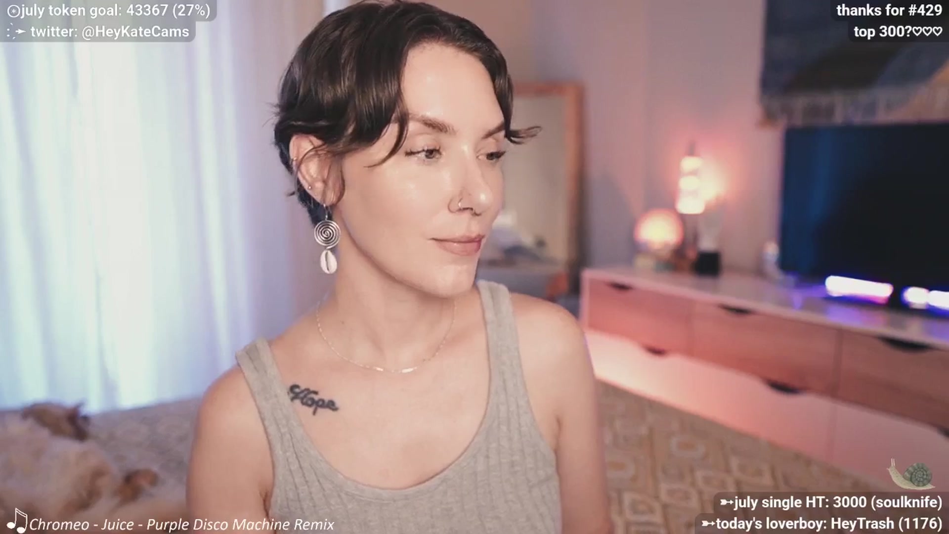 Gallery image thumbnail from HeyKate's myfreecams stream on, 07/06/2025, 01:24 image 18 of 20