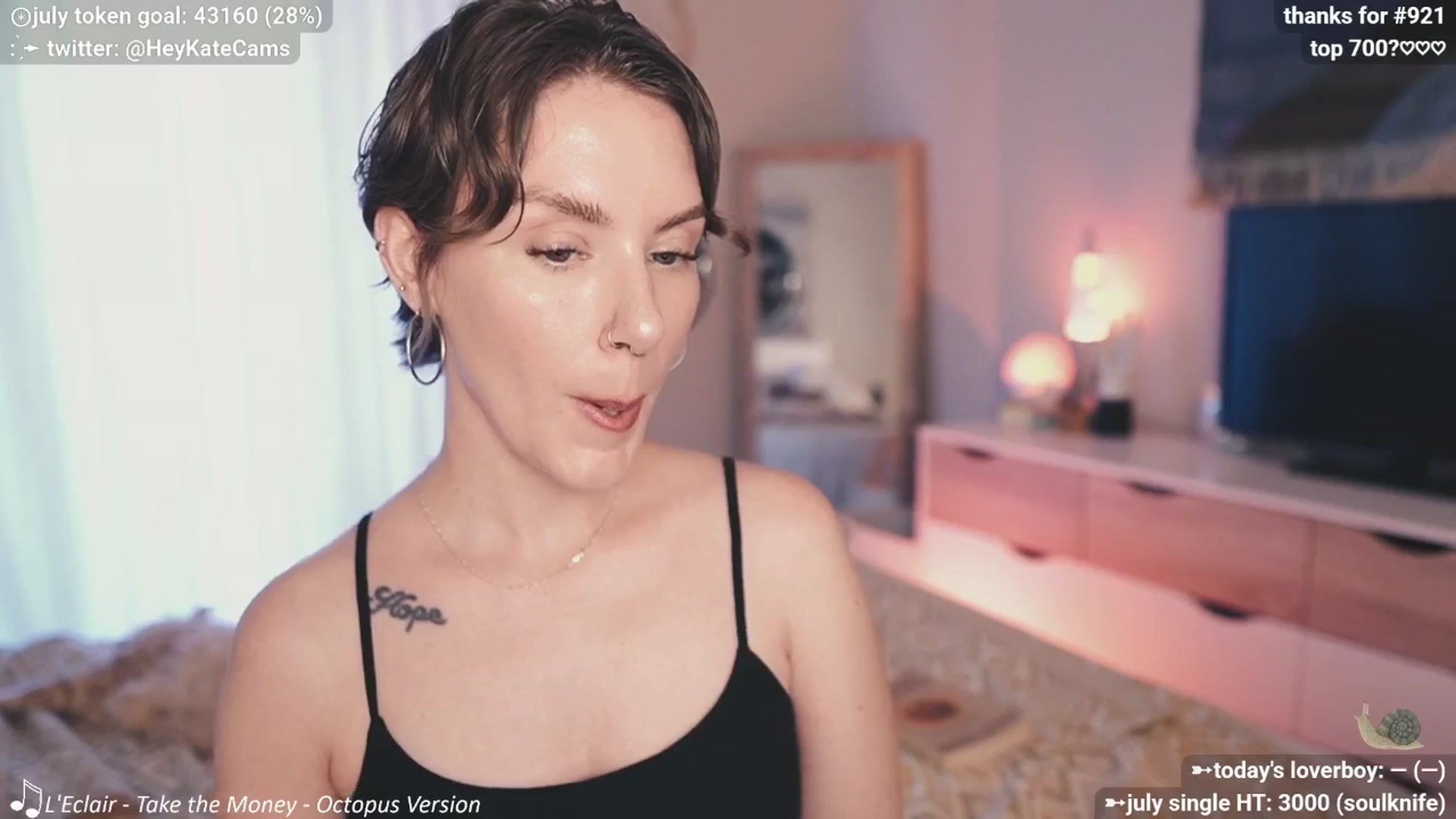 Gallery image thumbnail from HeyKate's myfreecams stream on, 07/11/2025, 24:52 image 12 of 20