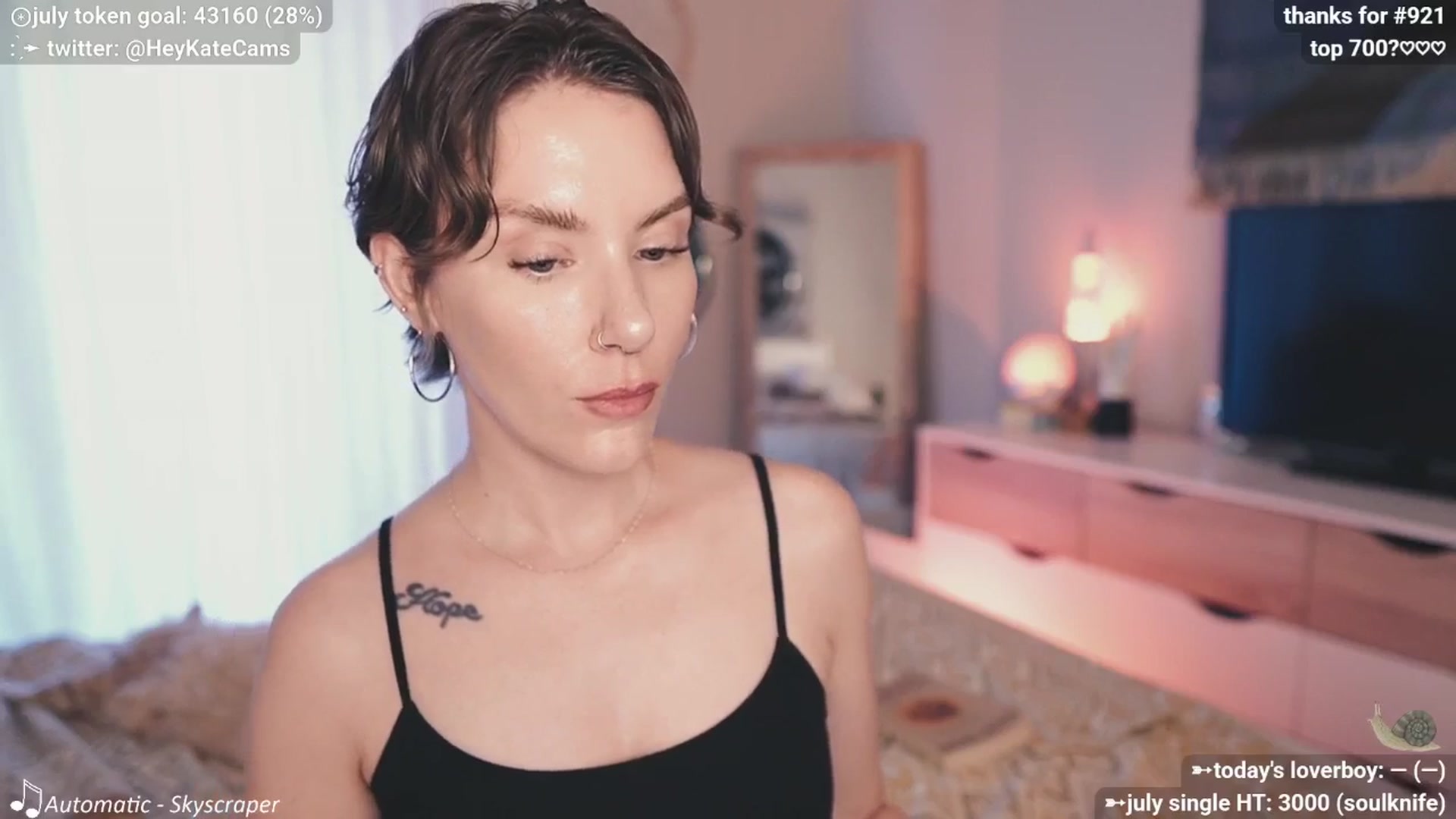 Gallery image thumbnail from HeyKate's myfreecams stream on, 07/11/2025, 24:52 image 16 of 20