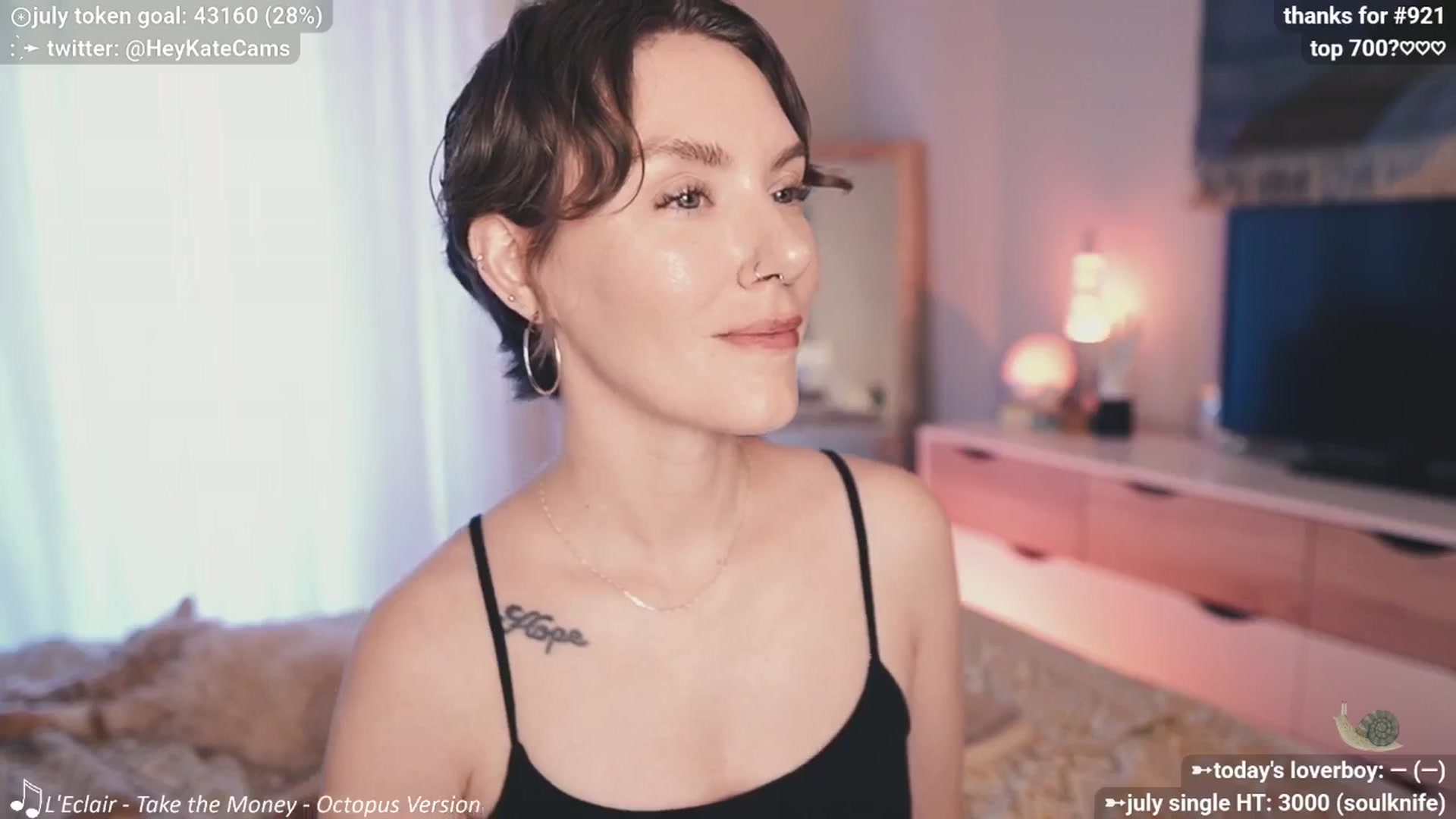 Gallery image thumbnail from HeyKate's myfreecams stream on, 07/11/2025, 24:52 image 11 of 20