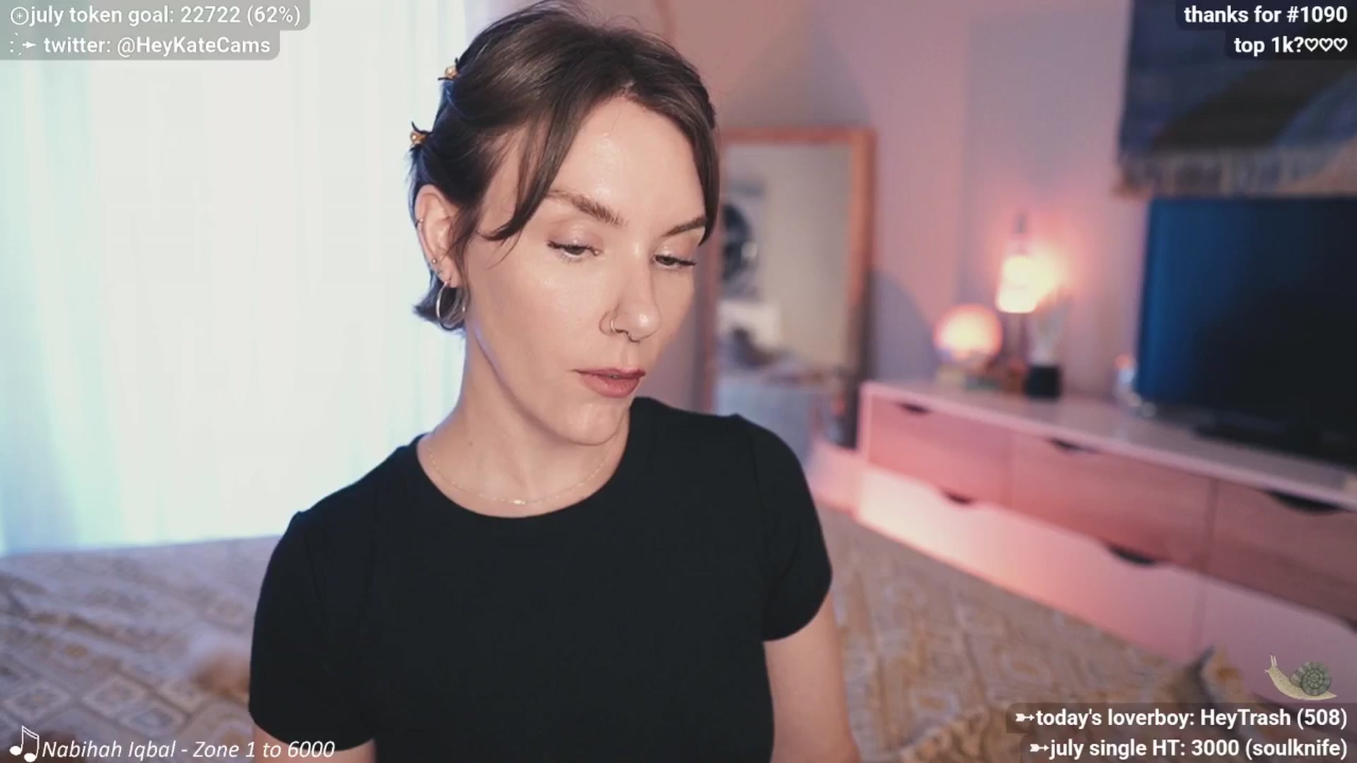 Gallery image thumbnail from HeyKate's myfreecams stream on, 07/25/2025, 02:20 image 4 of 20