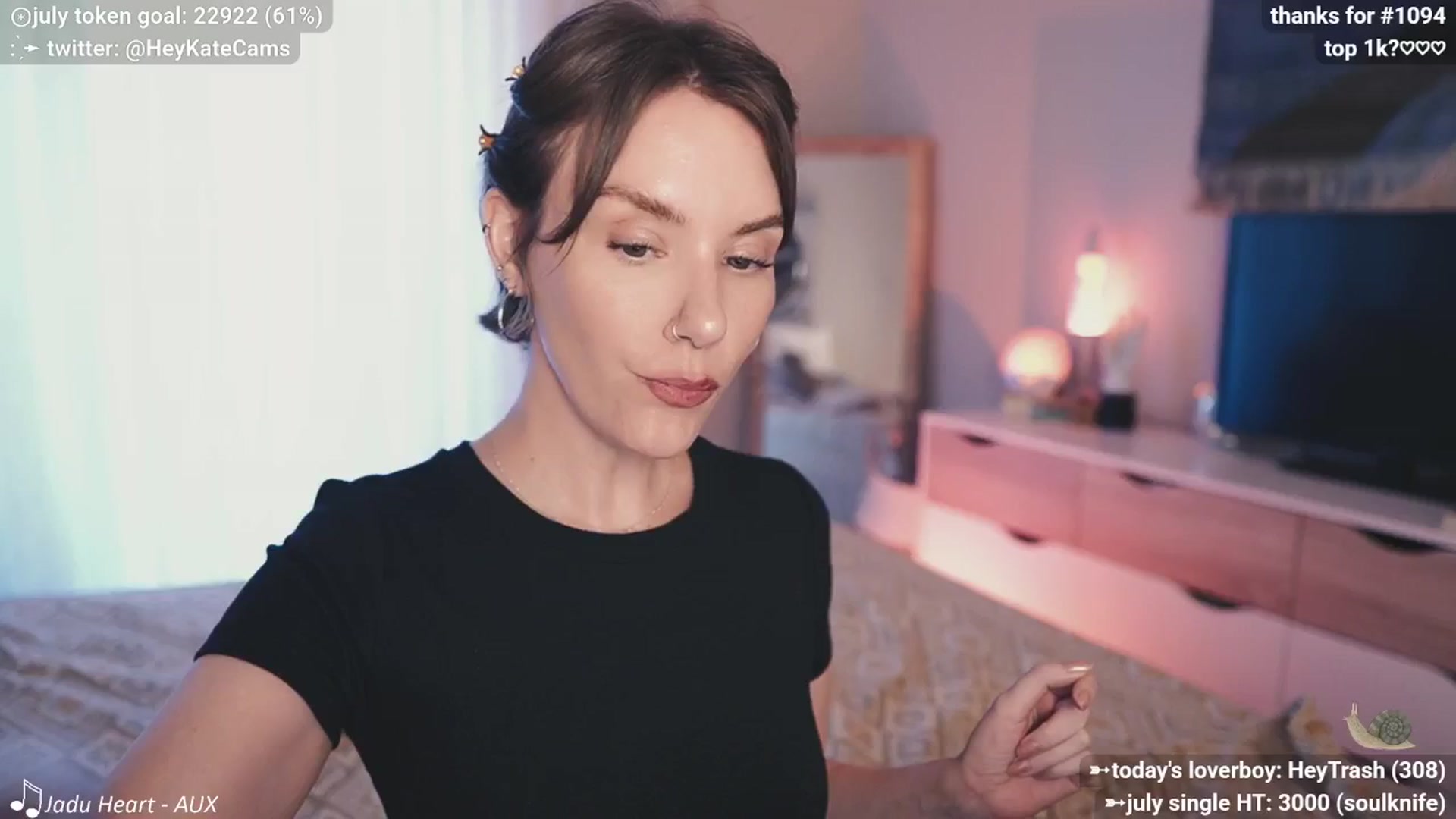 Gallery image thumbnail from HeyKate's myfreecams stream on, 07/25/2025, 02:20 image 1 of 20