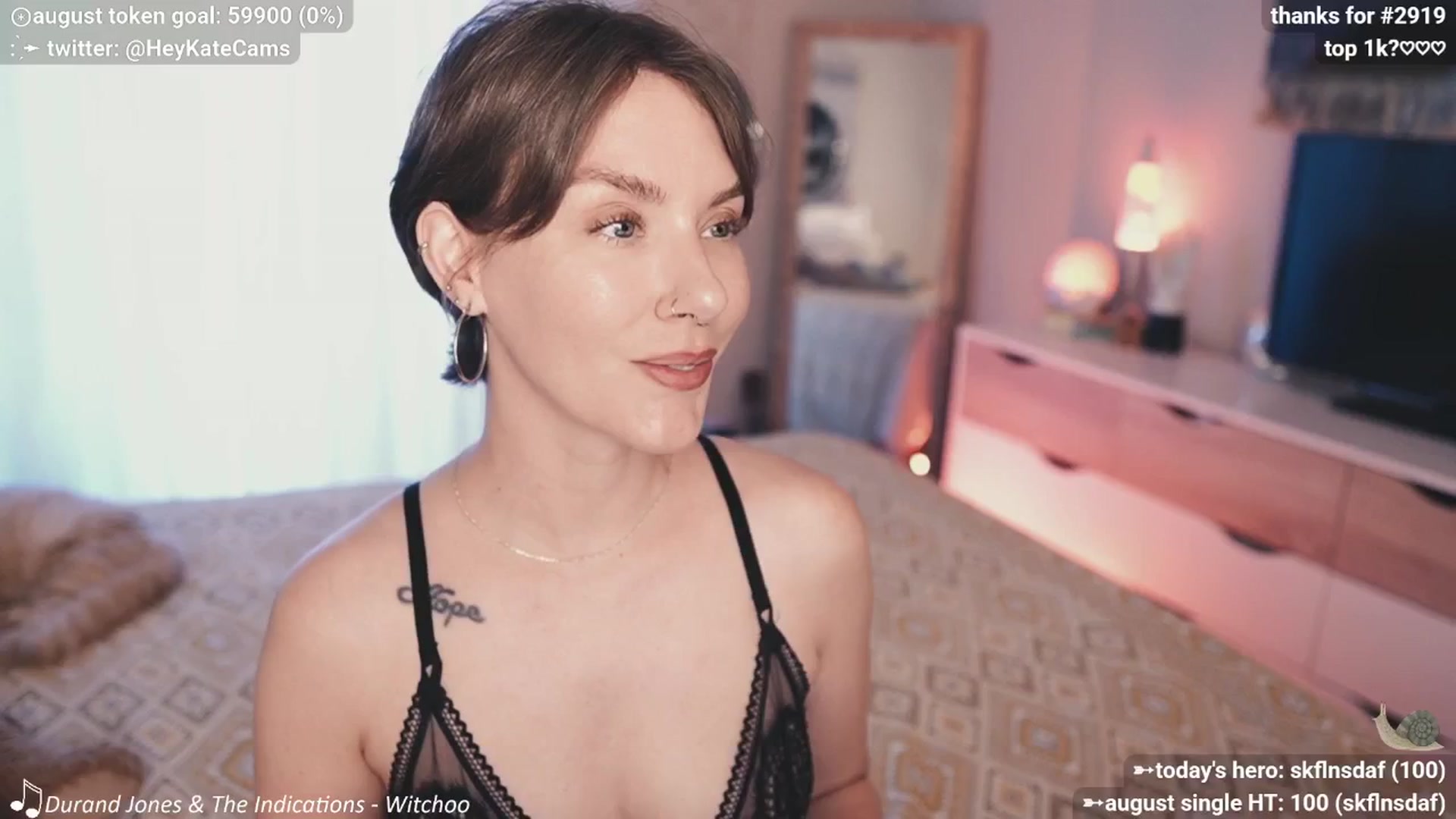 Gallery image thumbnail from HeyKate's myfreecams stream on, 08/02/2025, 02:07 image 10 of 20