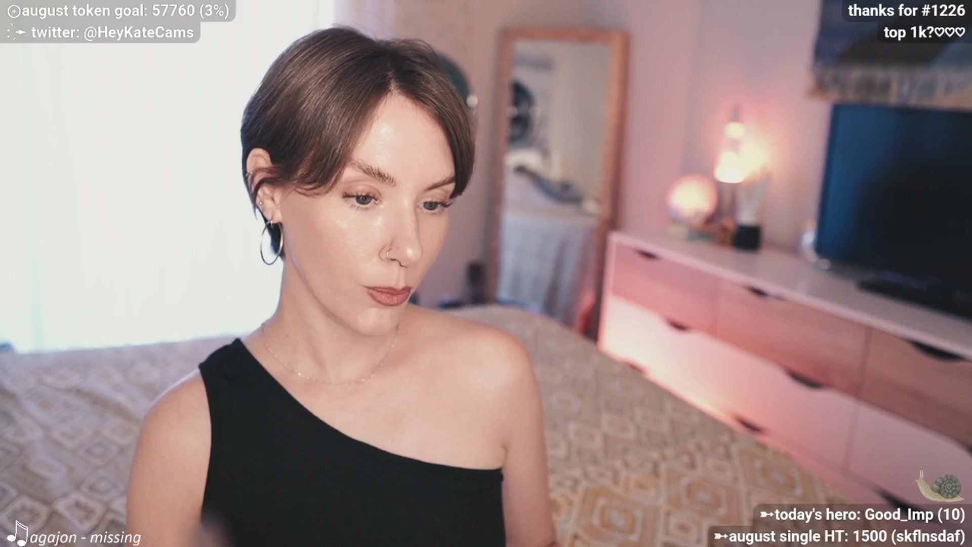 Gallery image thumbnail from HeyKate's myfreecams stream on, 08/03/2025, 03:55 image 5 of 20