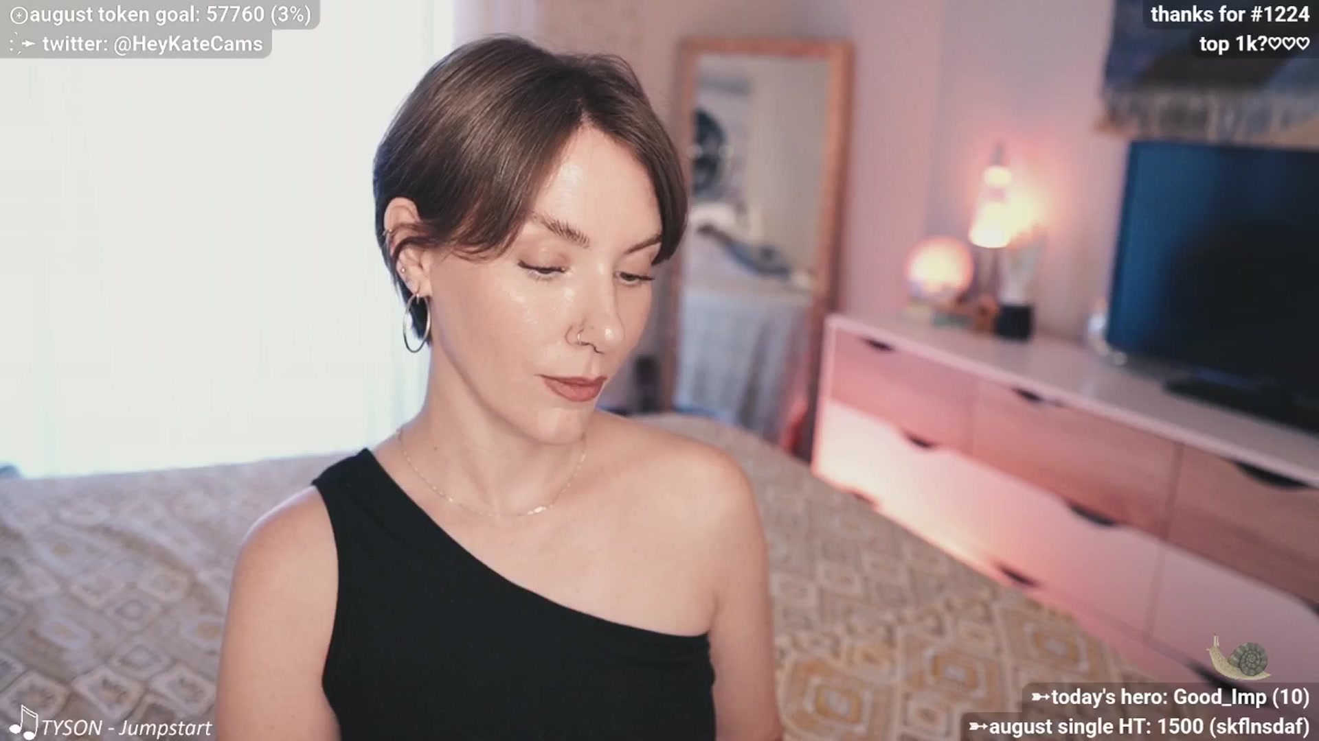 Gallery image thumbnail from HeyKate's myfreecams stream on, 08/03/2025, 03:55 image 4 of 20