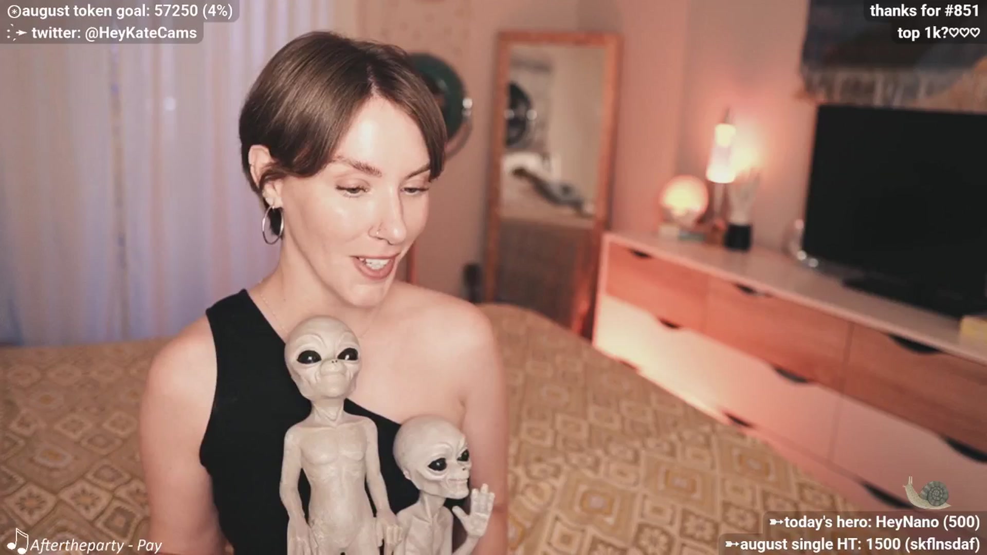 Gallery image thumbnail from HeyKate's myfreecams stream on, 08/03/2025, 03:55 image 15 of 20