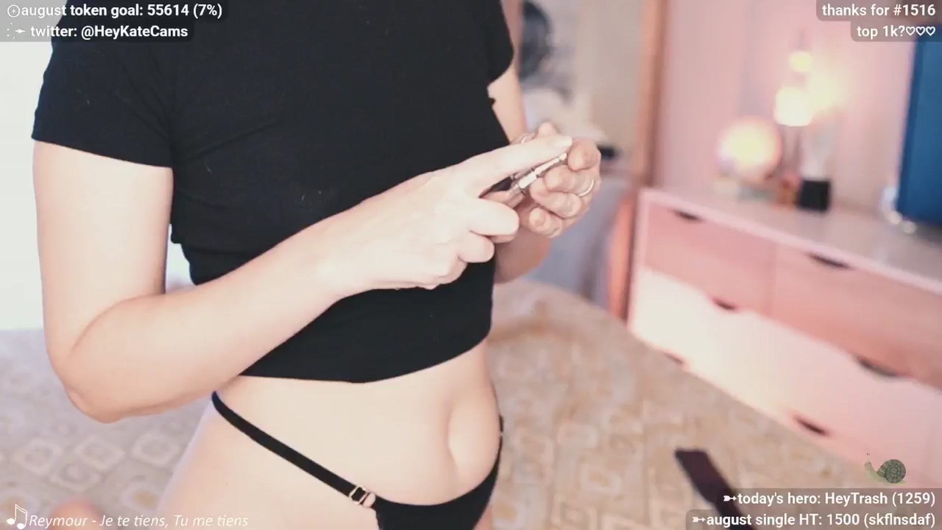 Gallery image thumbnail from HeyKate's myfreecams stream on, 08/07/2025, 02:01 image 16 of 20