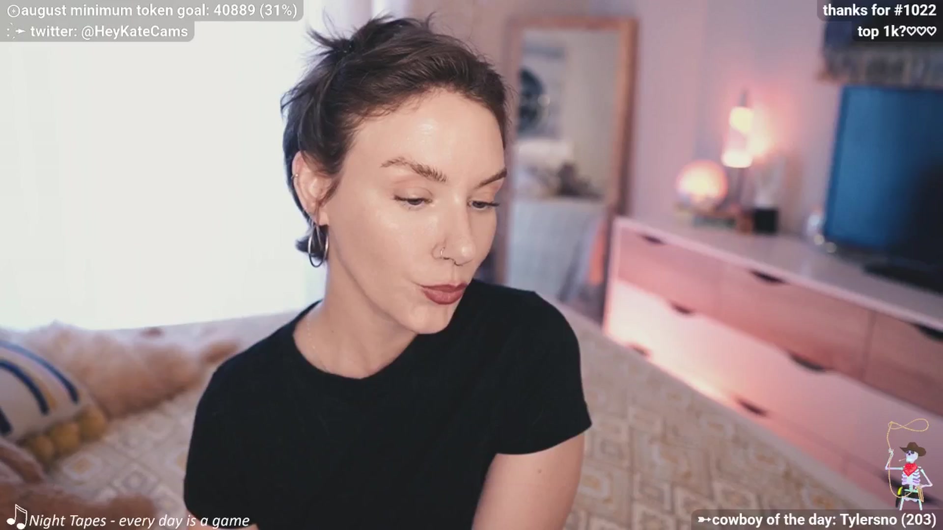 Gallery image thumbnail from HeyKate's myfreecams stream on, 08/14/2025, 23:49 image 17 of 20