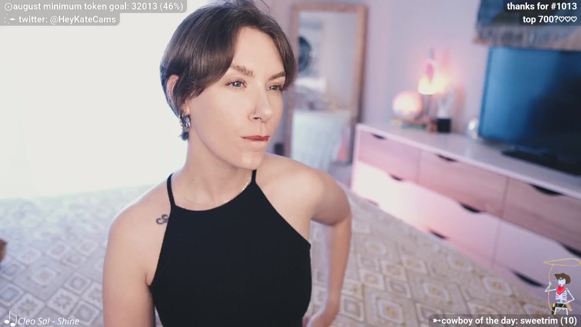Gallery image thumbnail from HeyKate's myfreecams stream on, 08/19/2025, 23:43 image 10 of 20