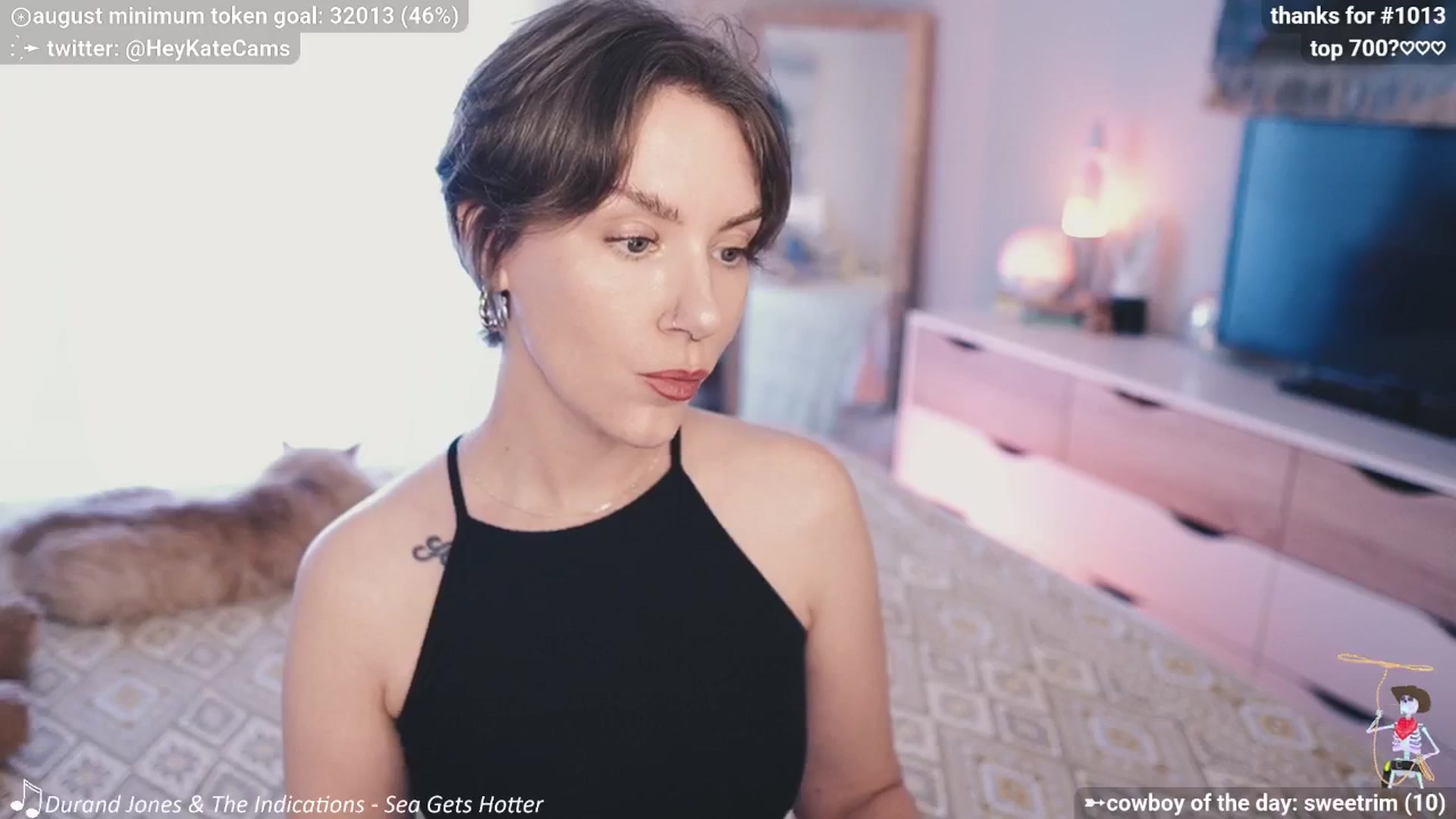 Gallery image thumbnail from HeyKate's myfreecams stream on, 08/19/2025, 23:43 image 14 of 20