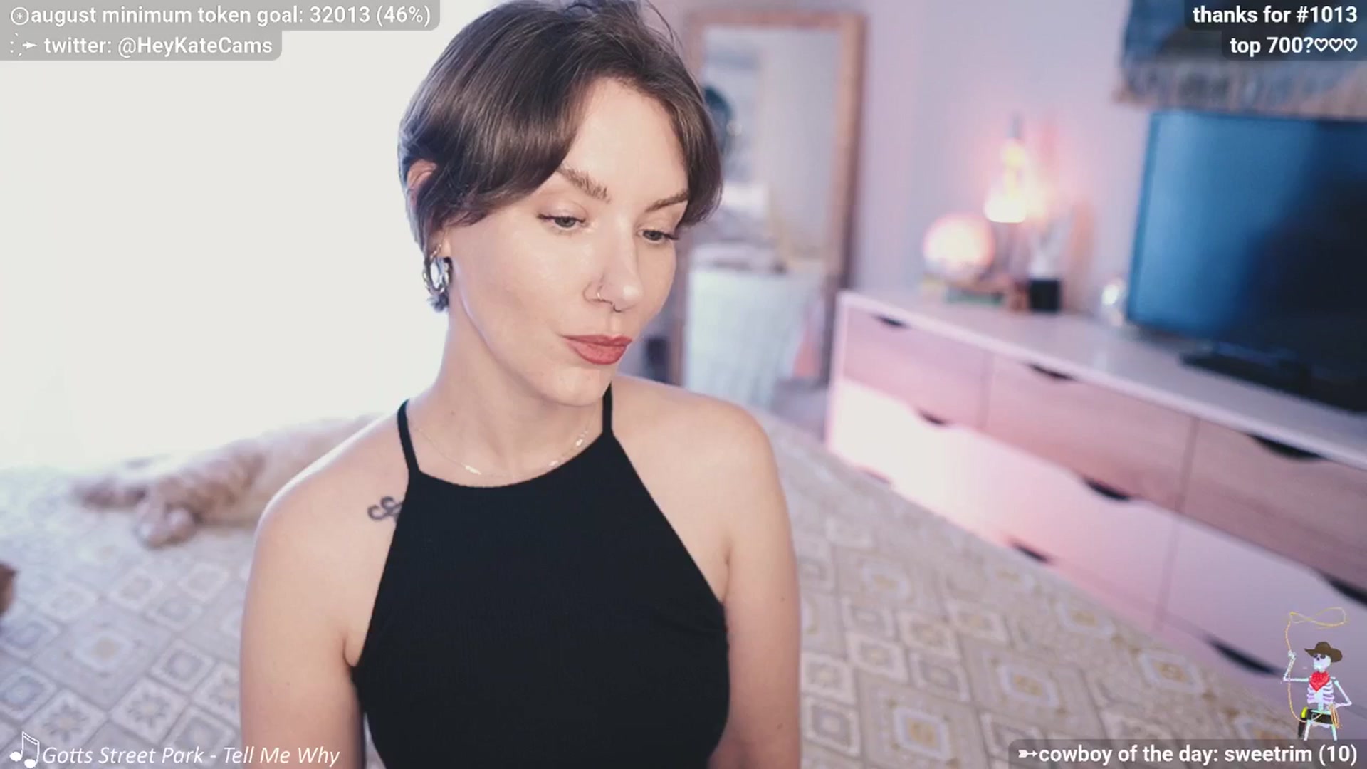 Gallery image thumbnail from HeyKate's myfreecams stream on, 08/19/2025, 23:43 image 5 of 20