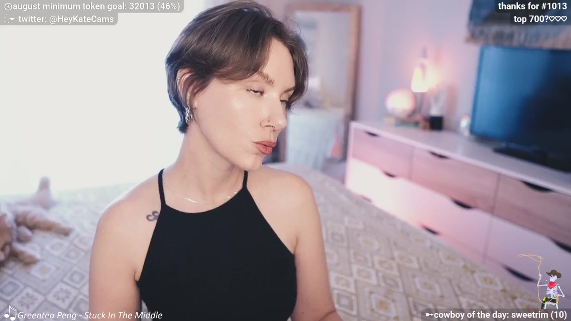 Gallery image thumbnail from HeyKate's myfreecams stream on, 08/19/2025, 23:43 image 12 of 20