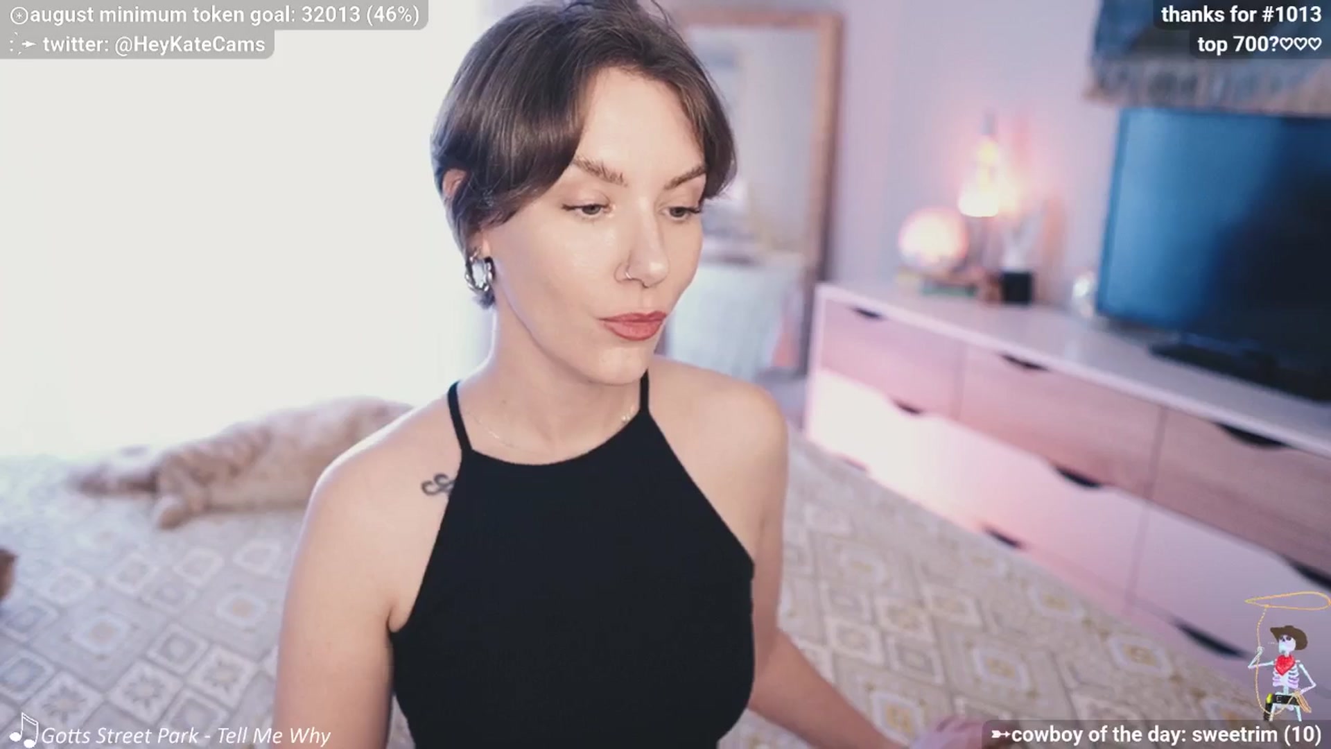 Gallery image thumbnail from HeyKate's myfreecams stream on, 08/19/2025, 23:43 image 6 of 20